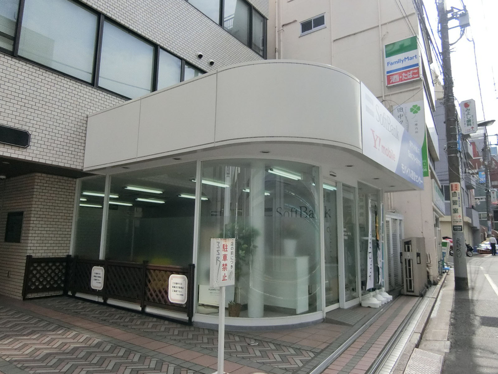 1階テナントの様子