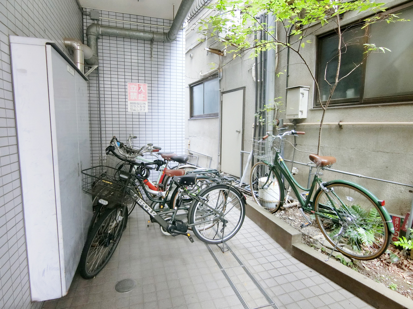 駐輪場