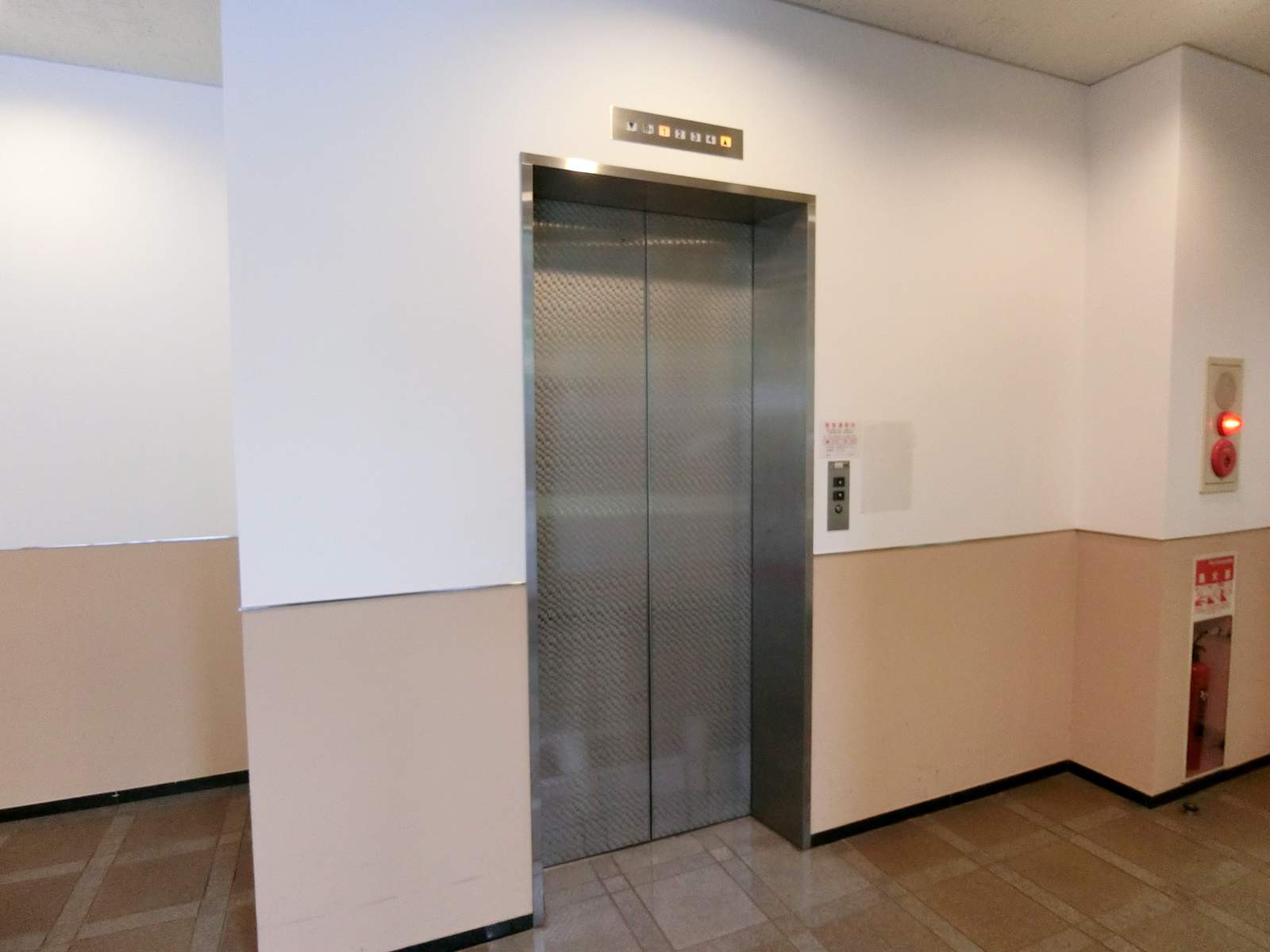 エレベーター