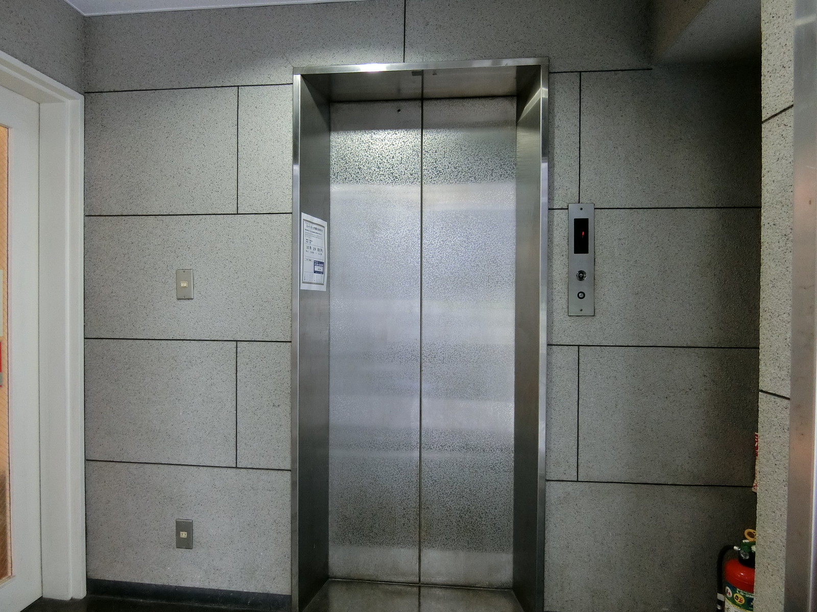 エレベーター