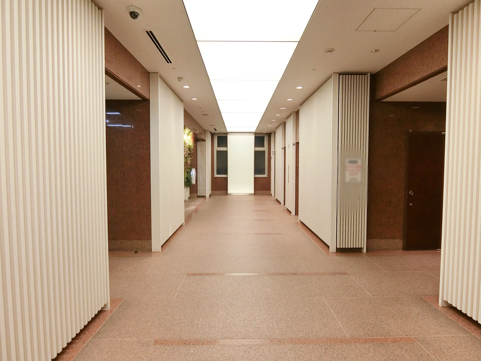 エントランスホール