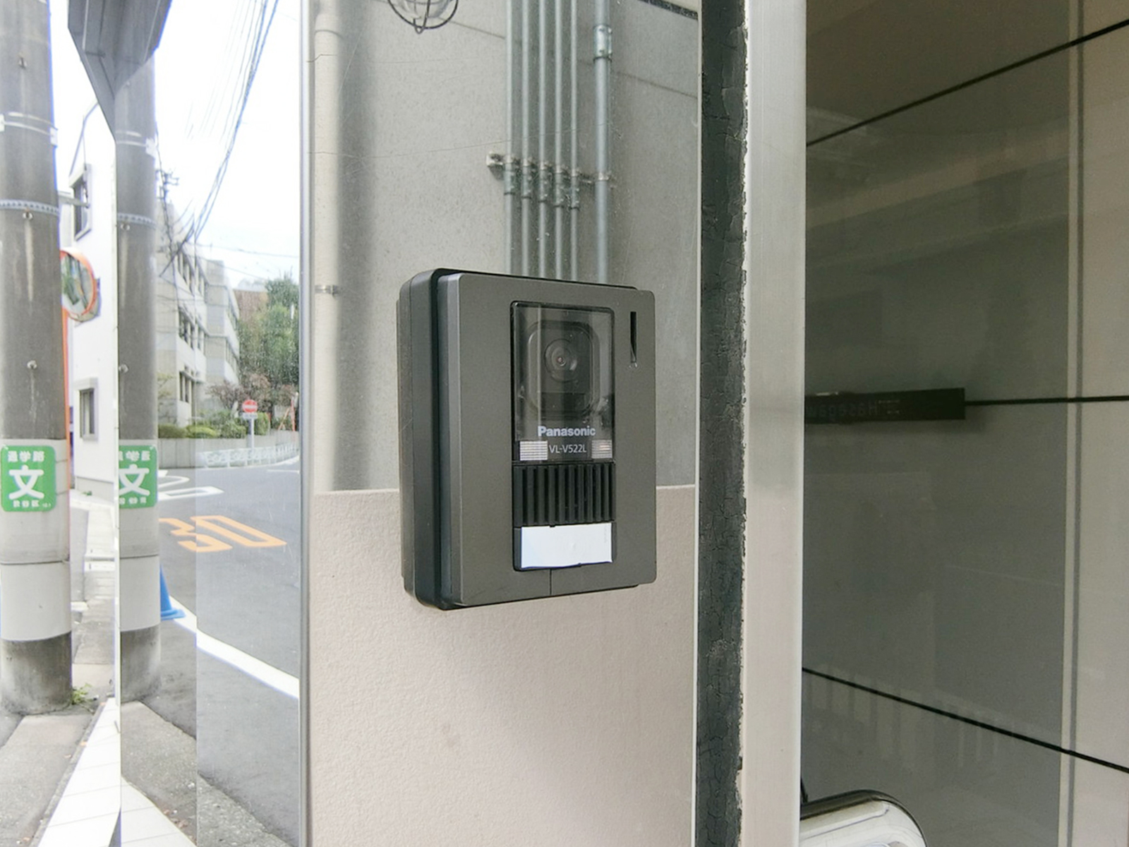 インターホン