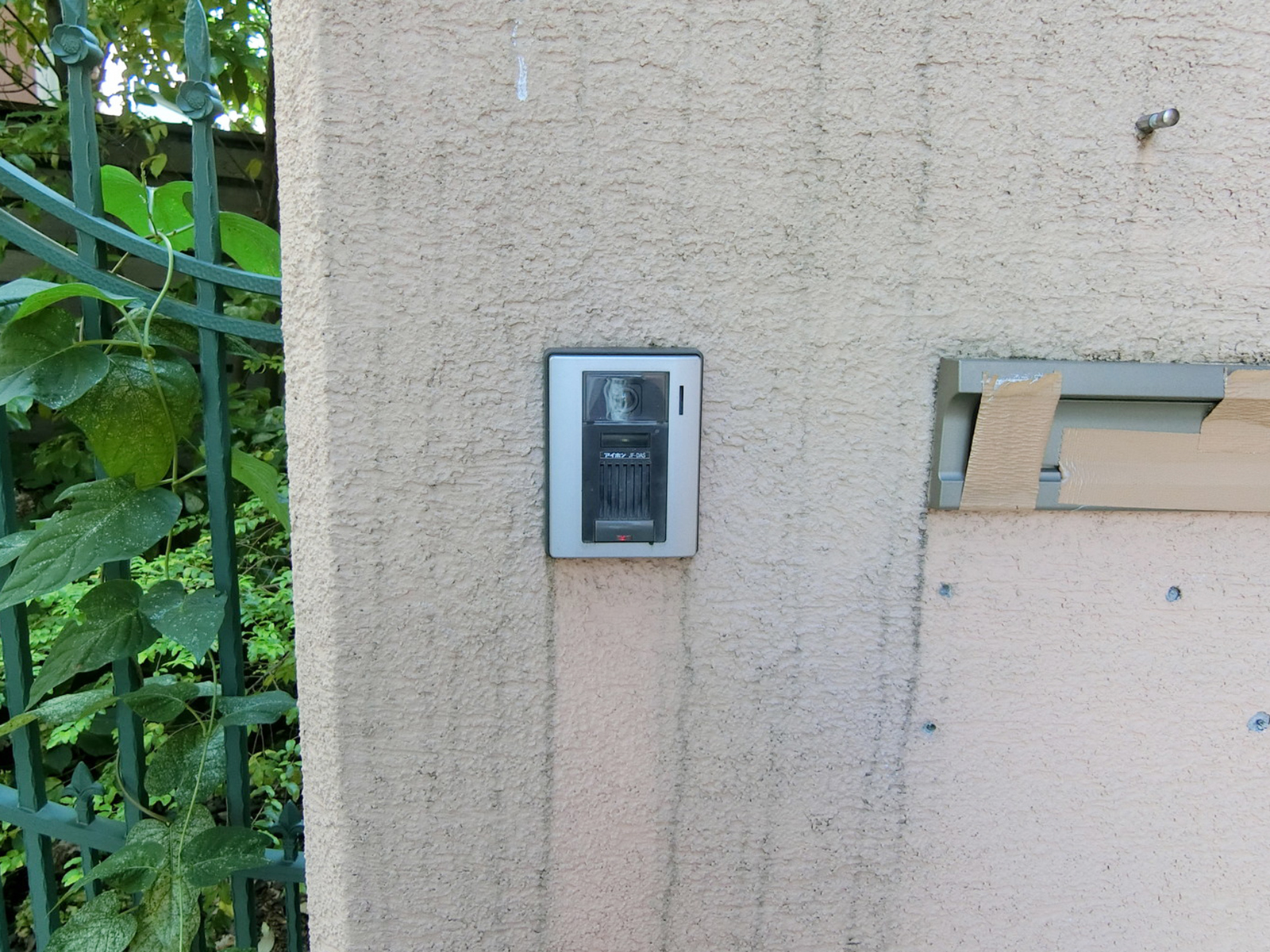インターホン