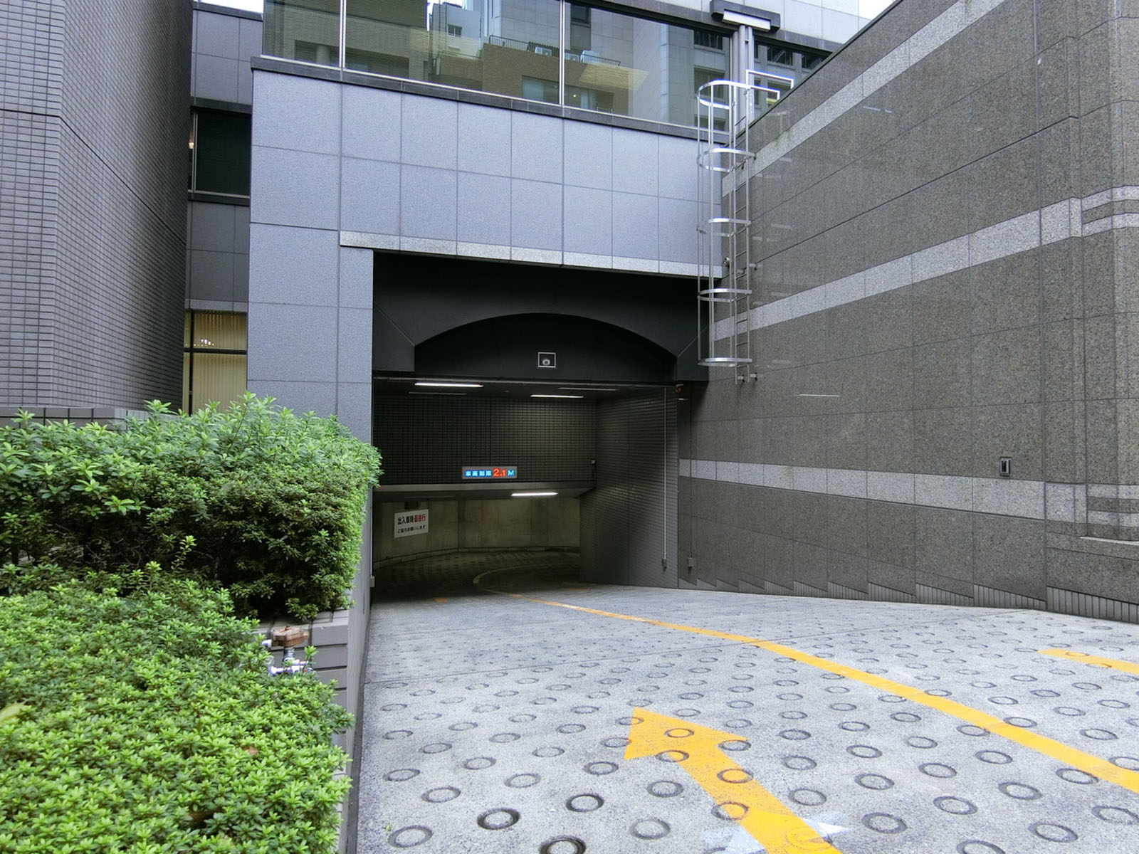 駐車場併設