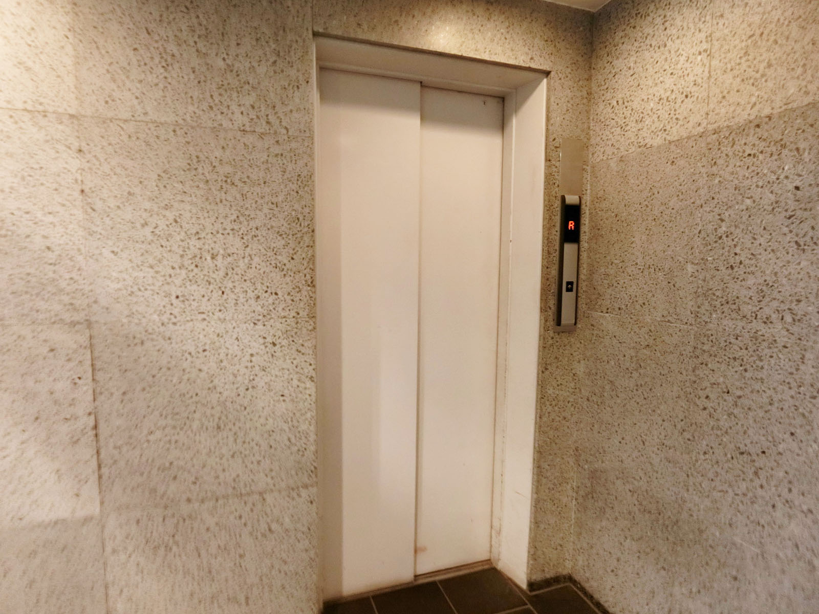 エレベーター