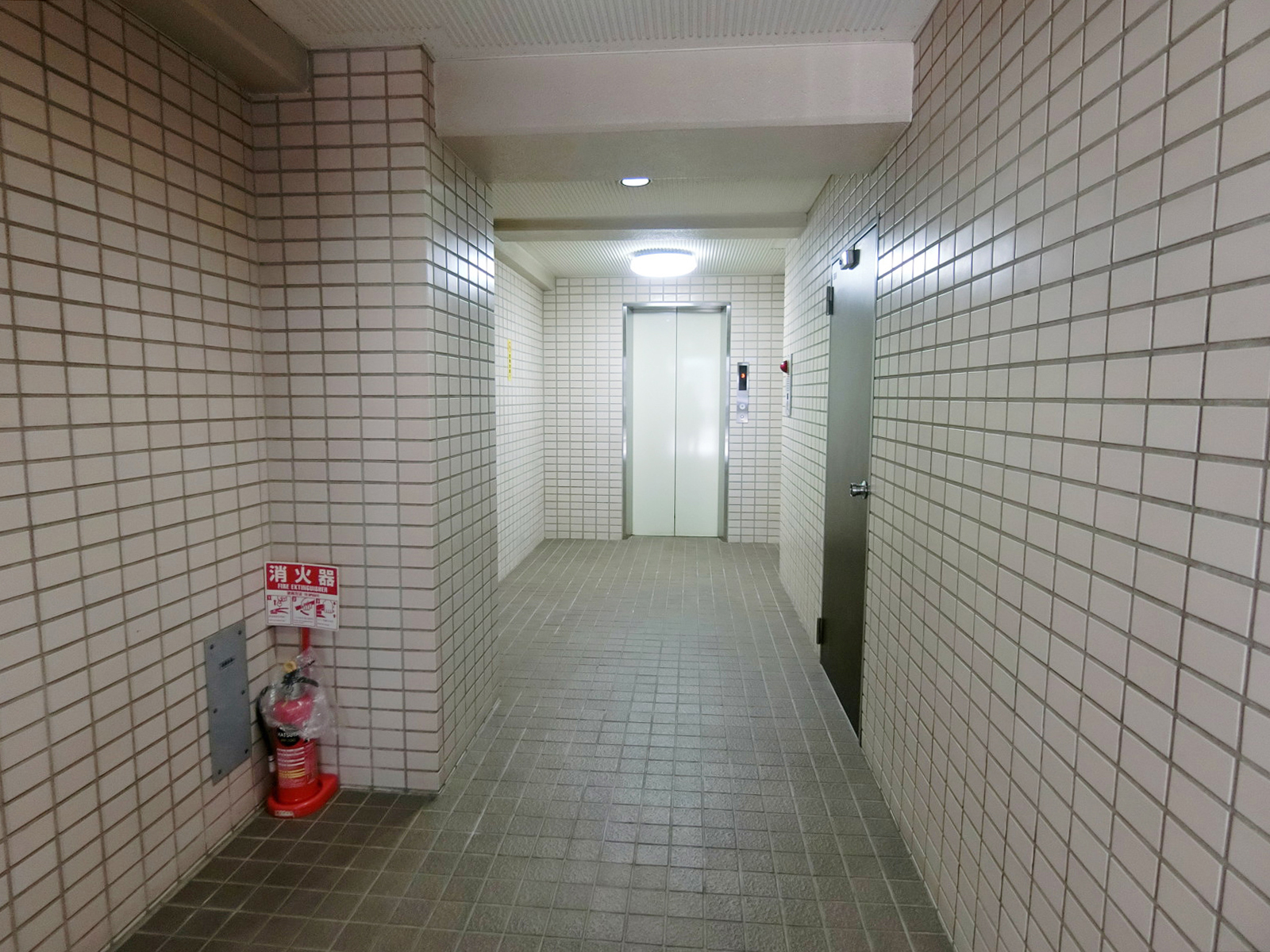 エントランスホール