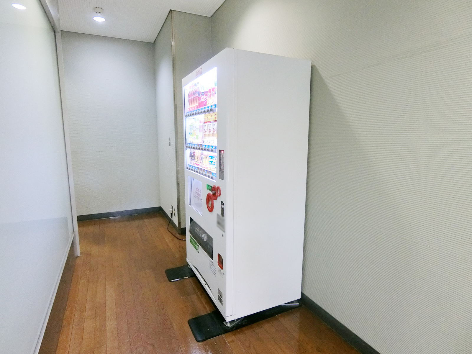 1階にある自動販売機