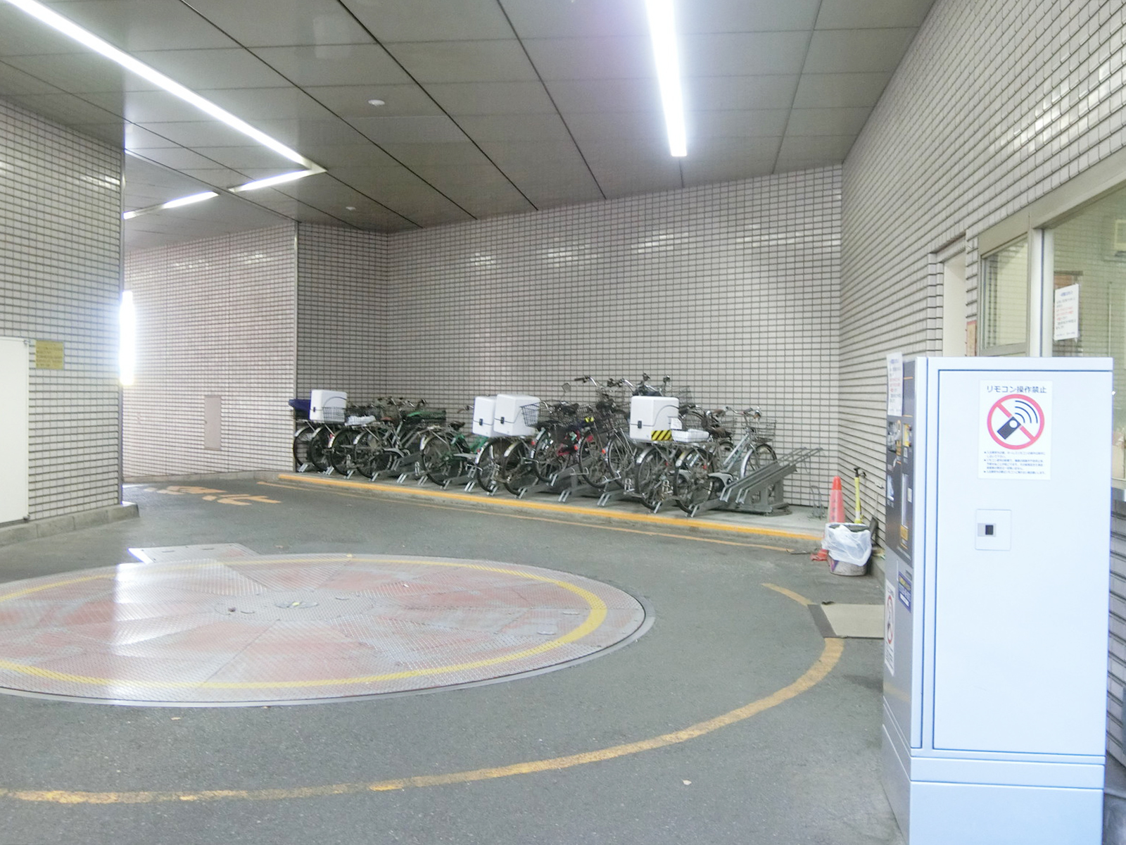 駐輪場