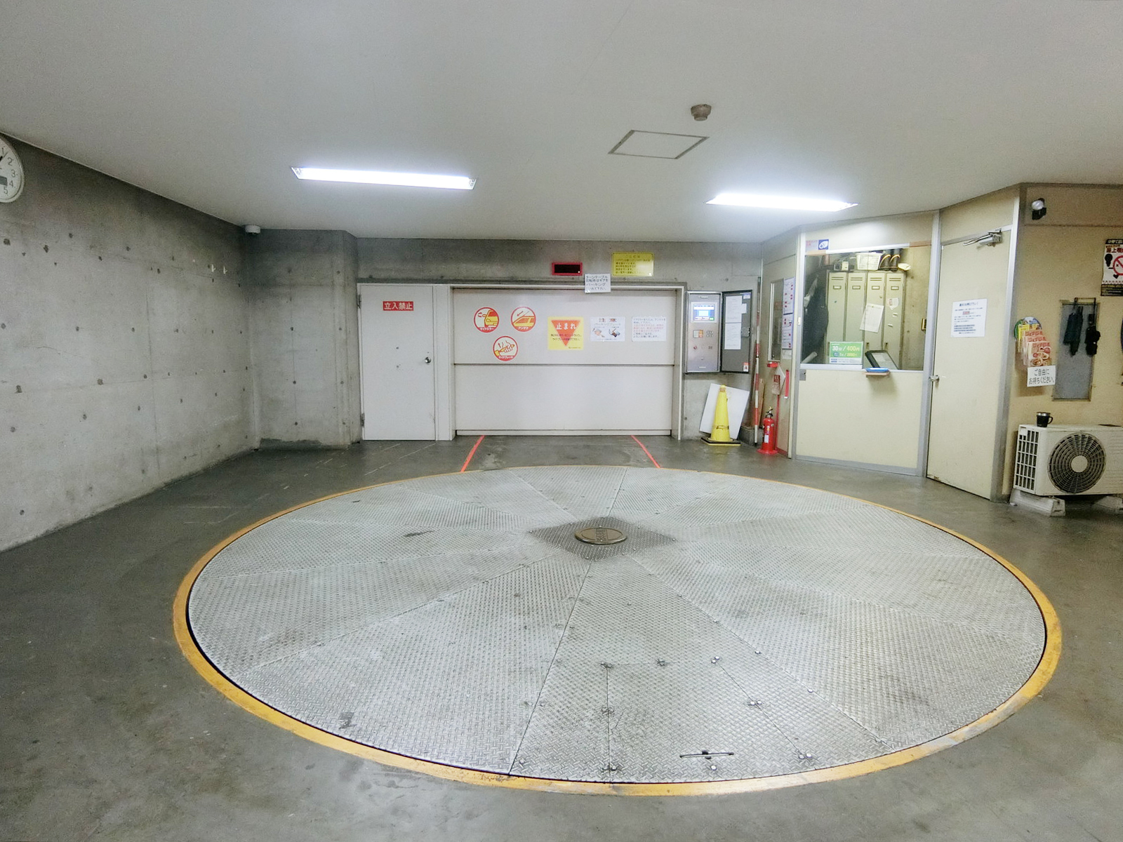 駐車場