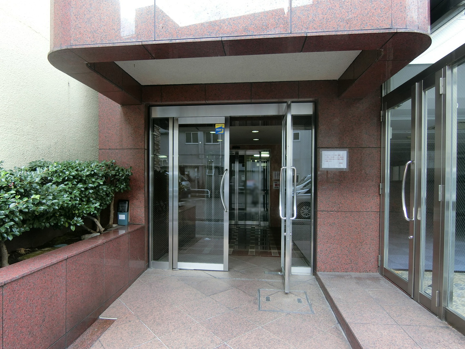 エントランスアプローチ