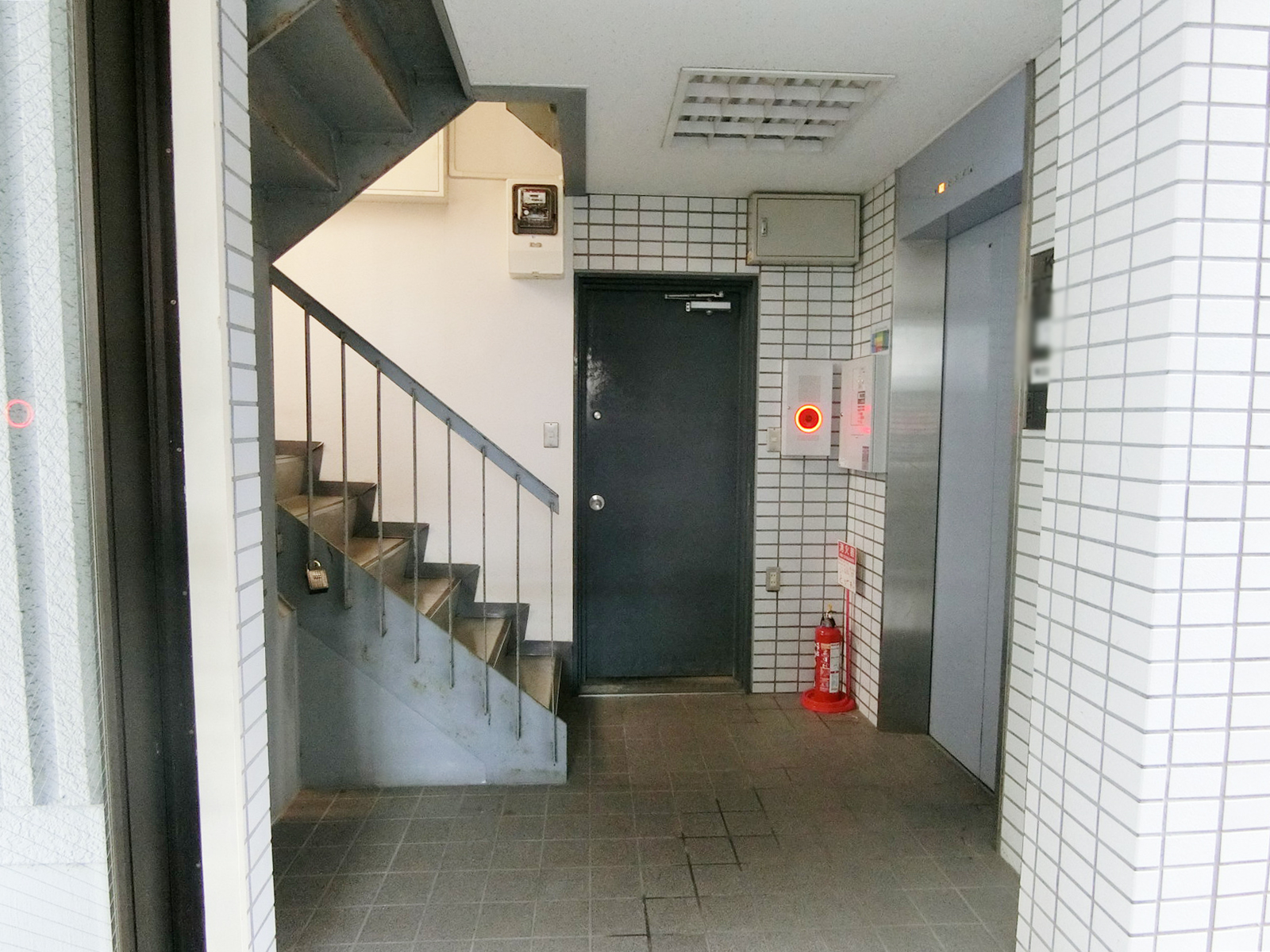エントランスホール