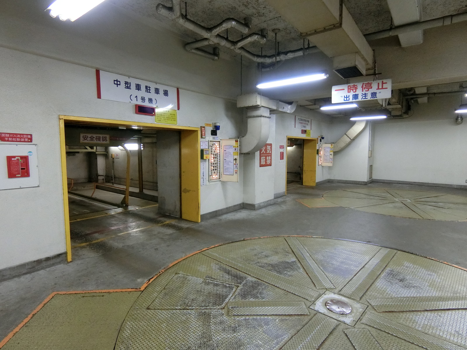 駐車場