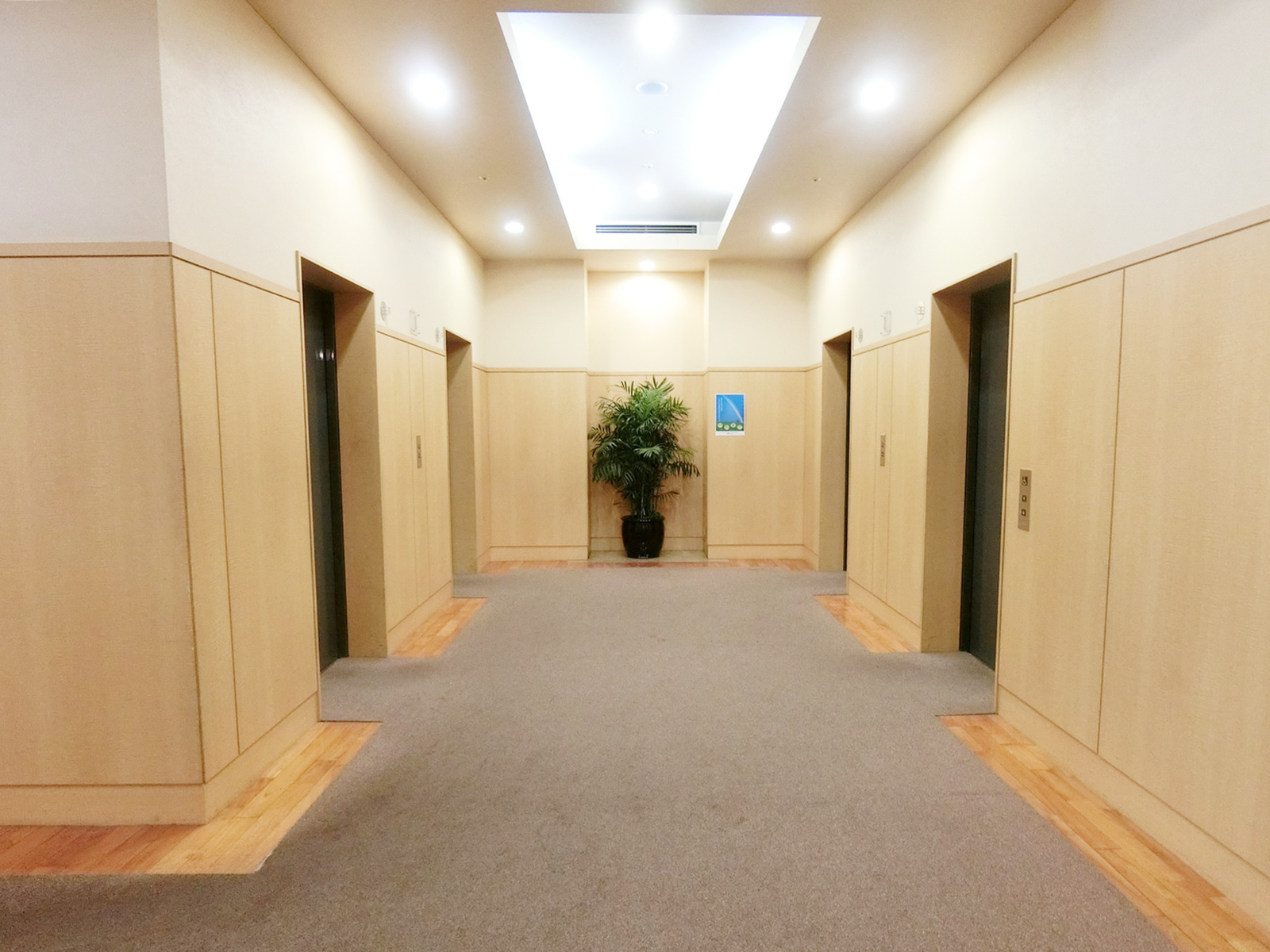 エレベーターホール