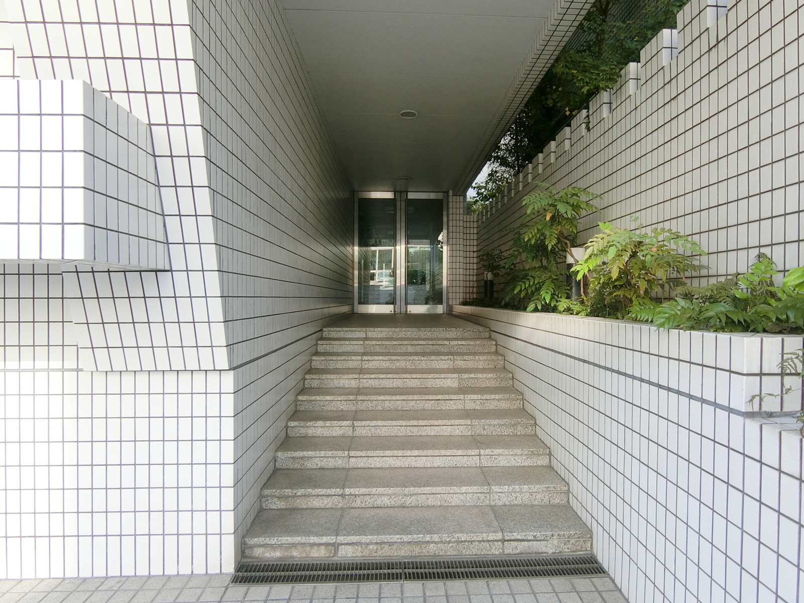 エントランスアプローチ