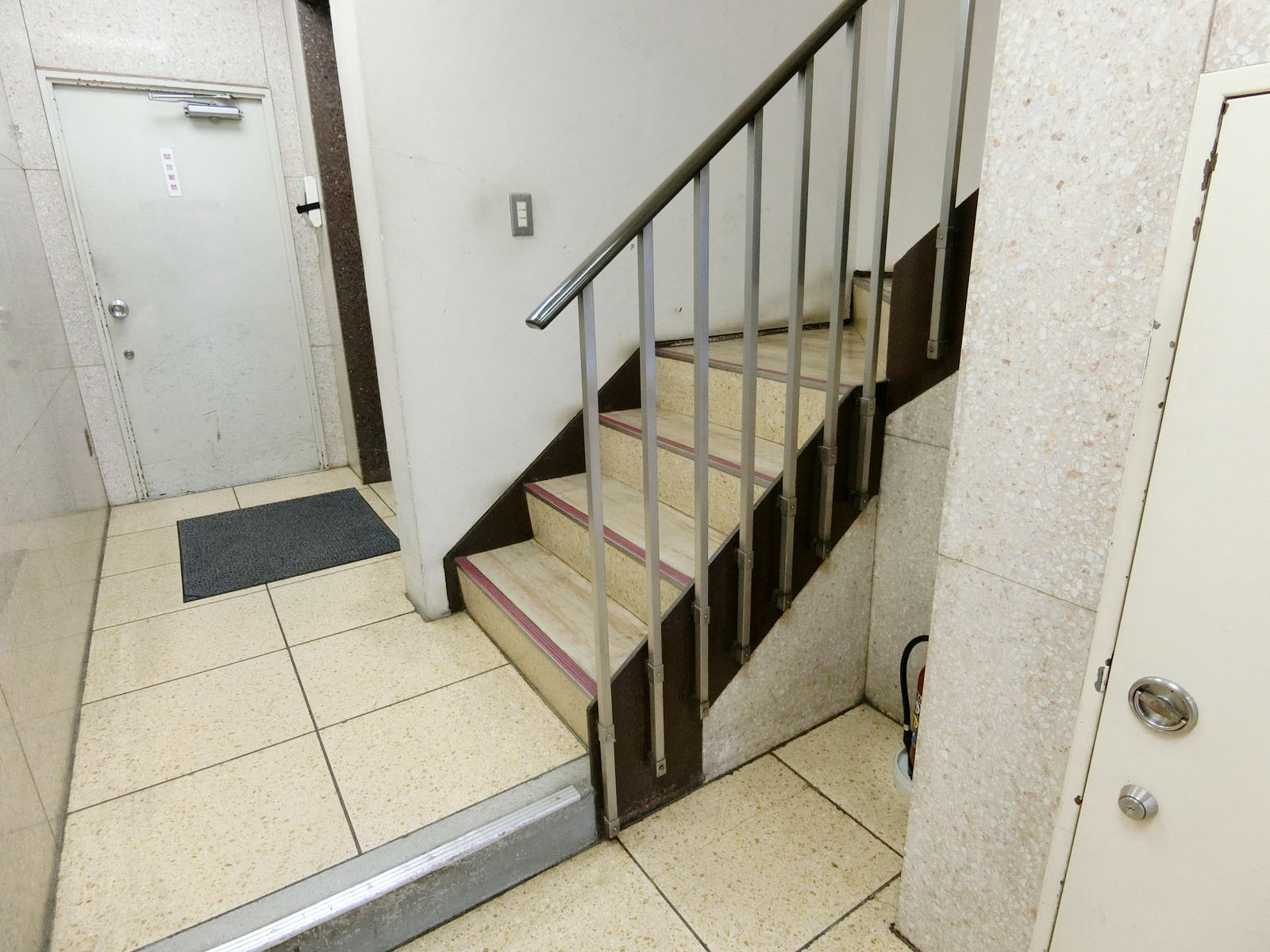 内階段