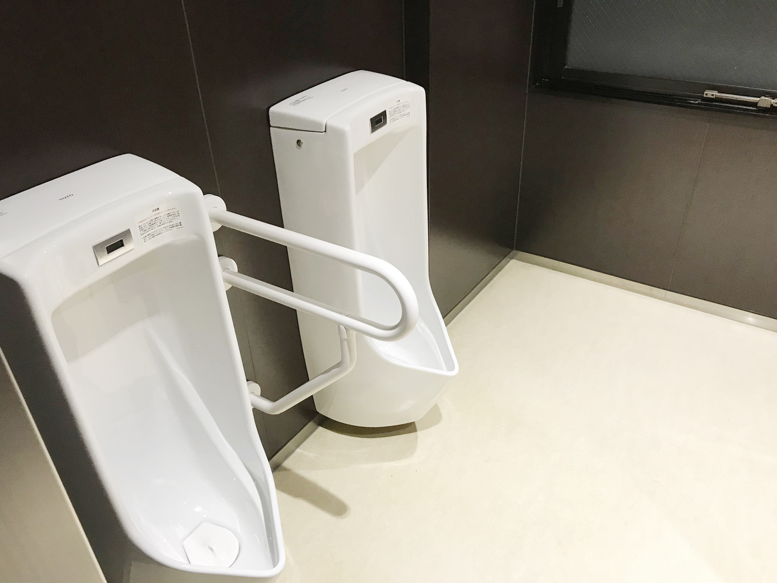 男性用トイレ