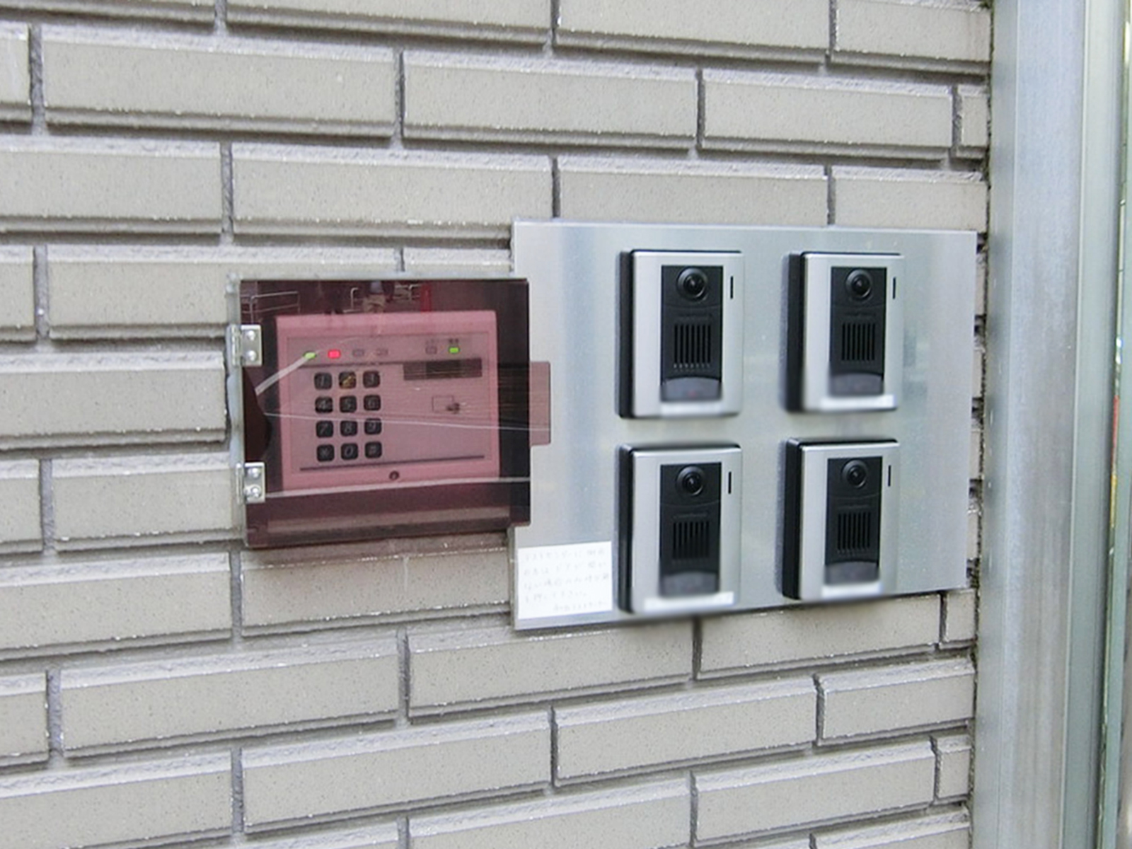 インターホン