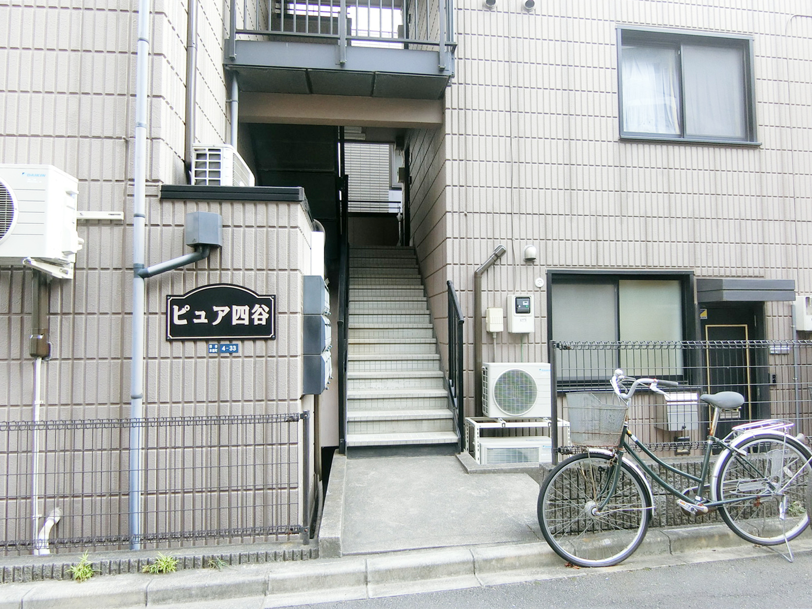 物件出入り口