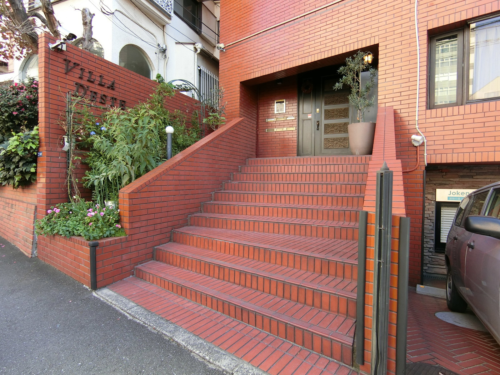 エントランスアプローチ