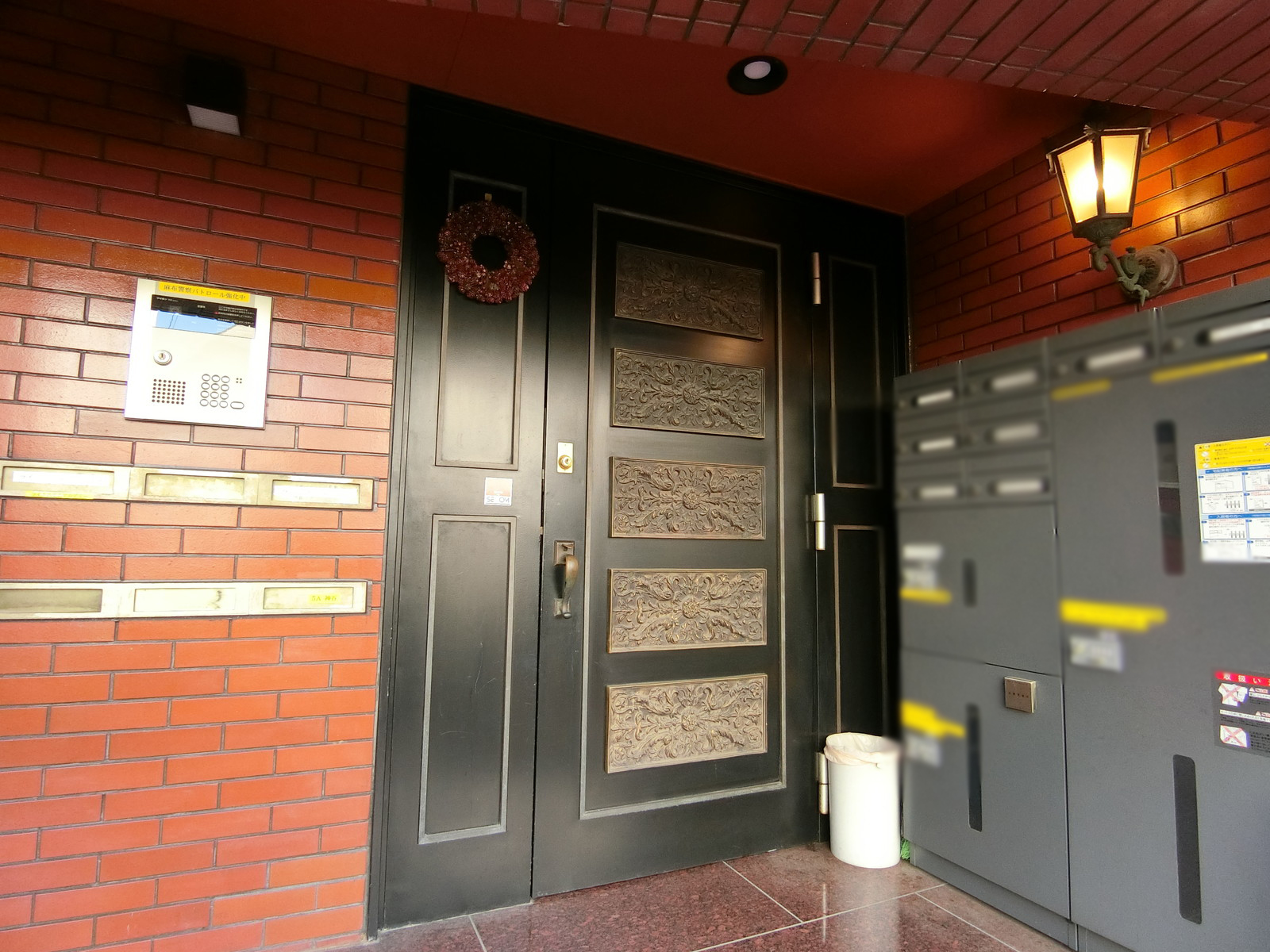 物件出入口