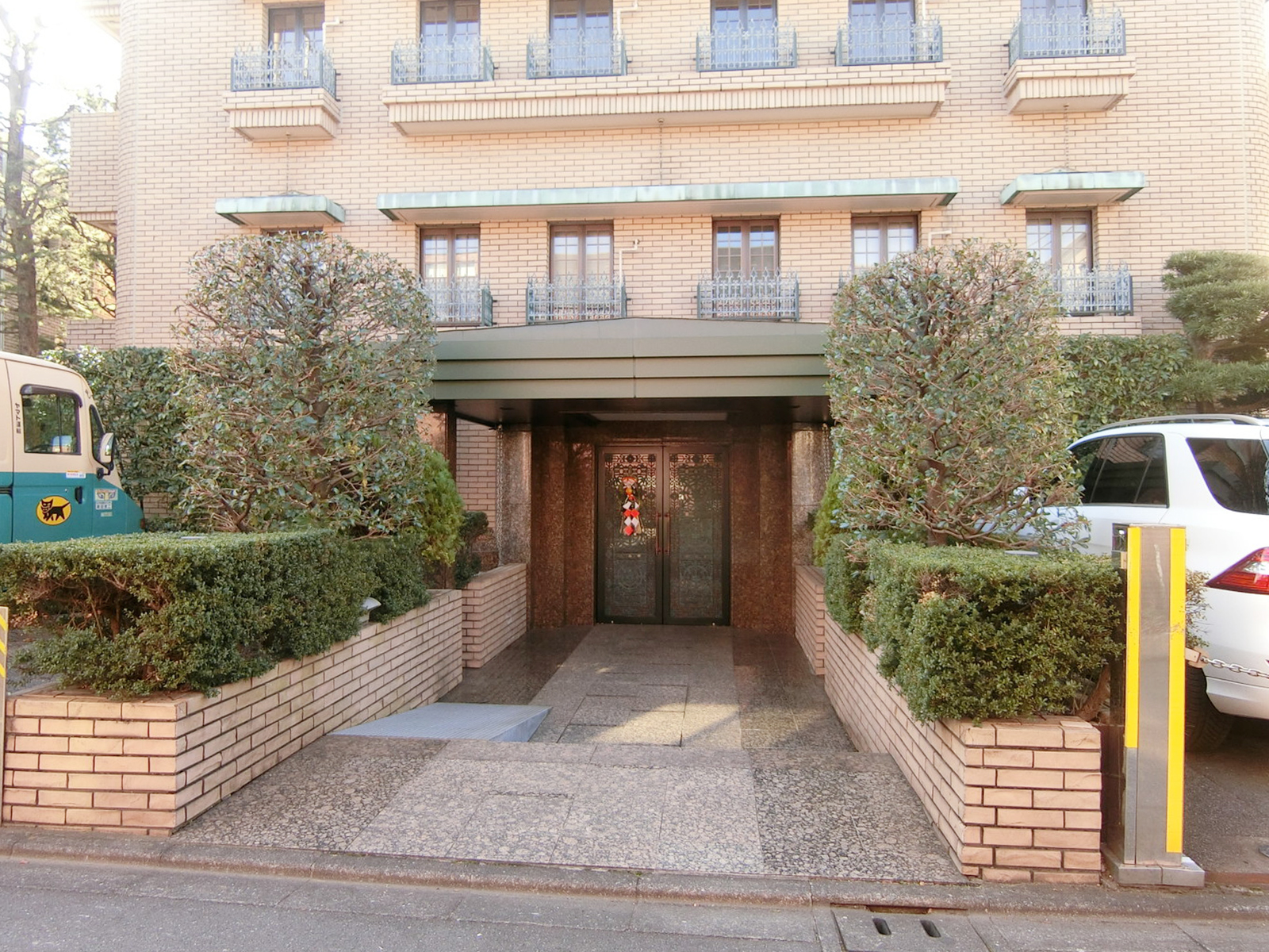 エントランスアプローチ