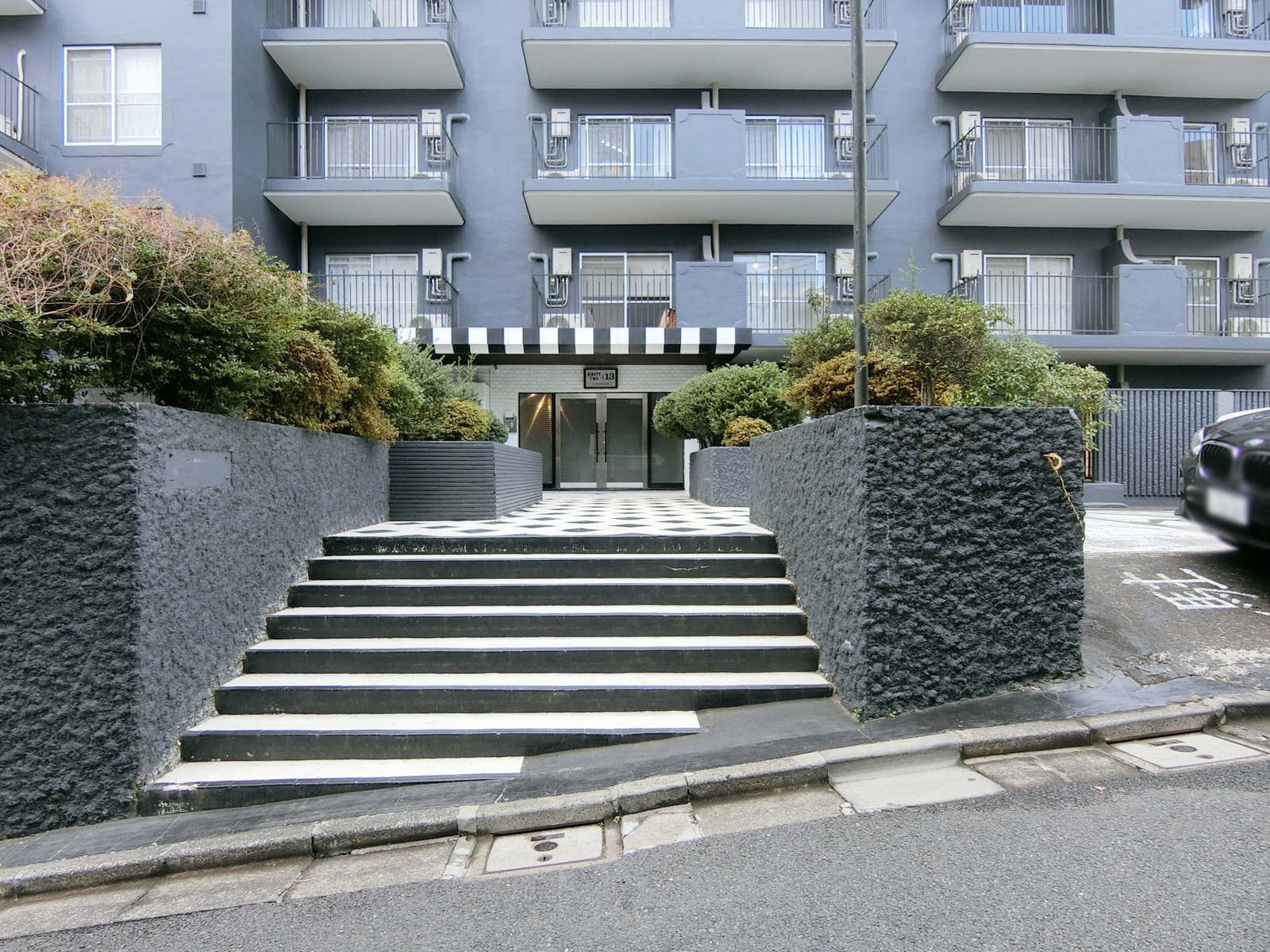 物件出入り口