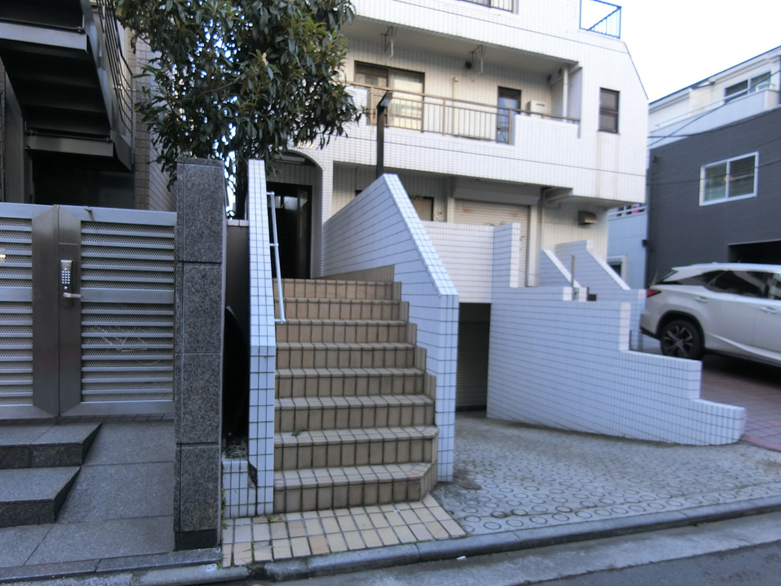 エントランスアプローチ