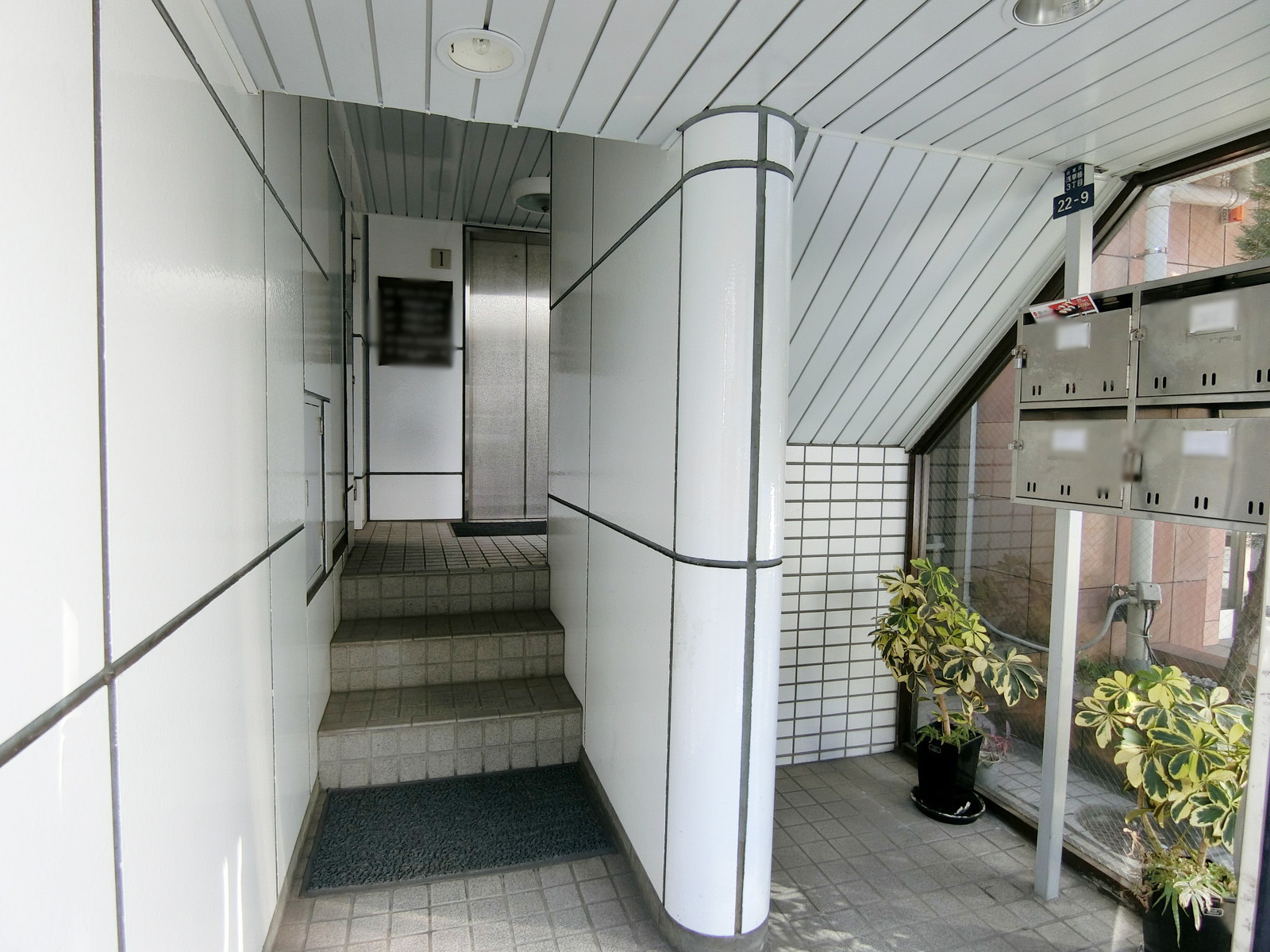 エントランス