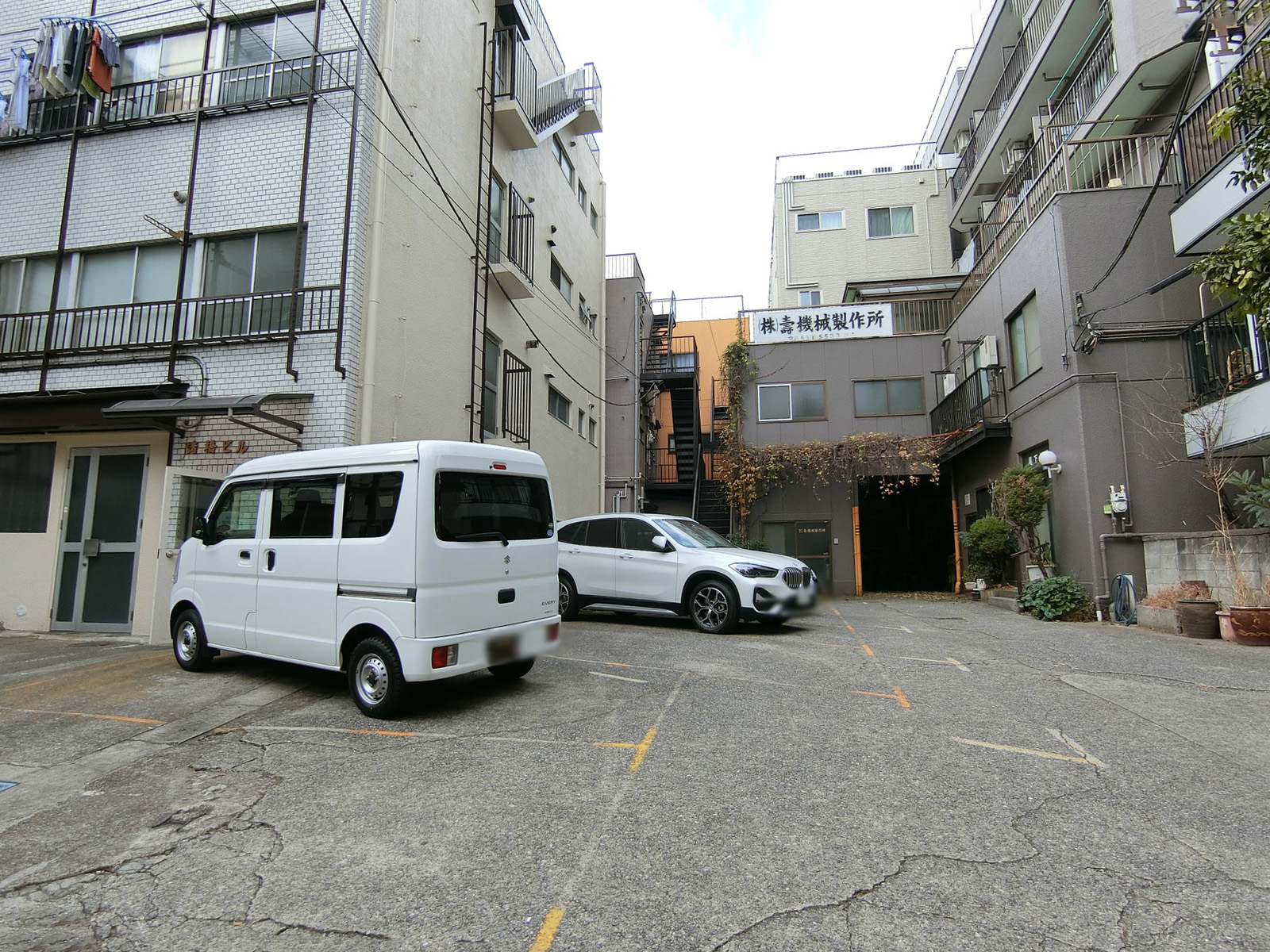 駐車場