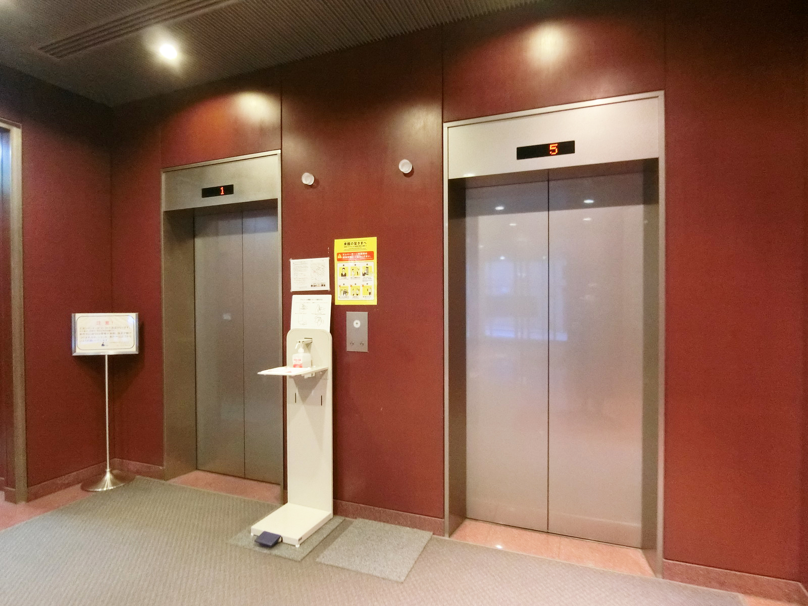 エレベーター