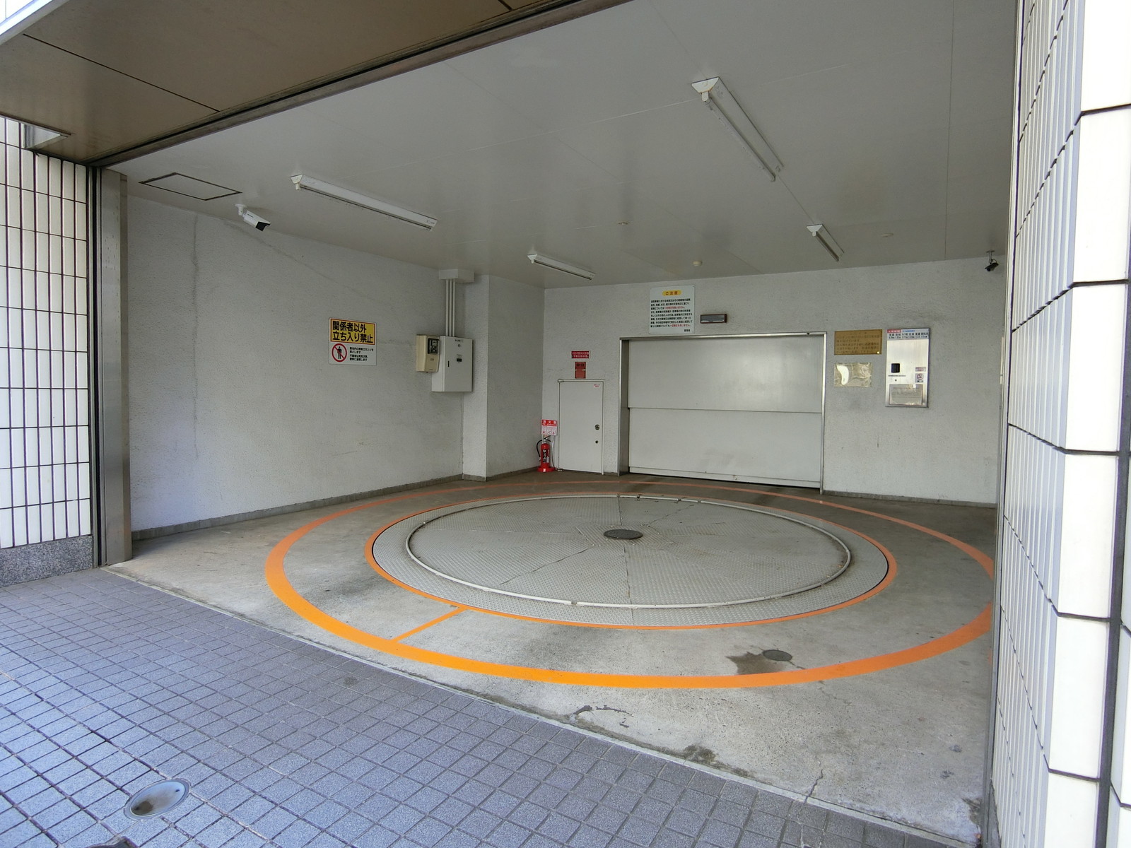 機械式駐車場併設