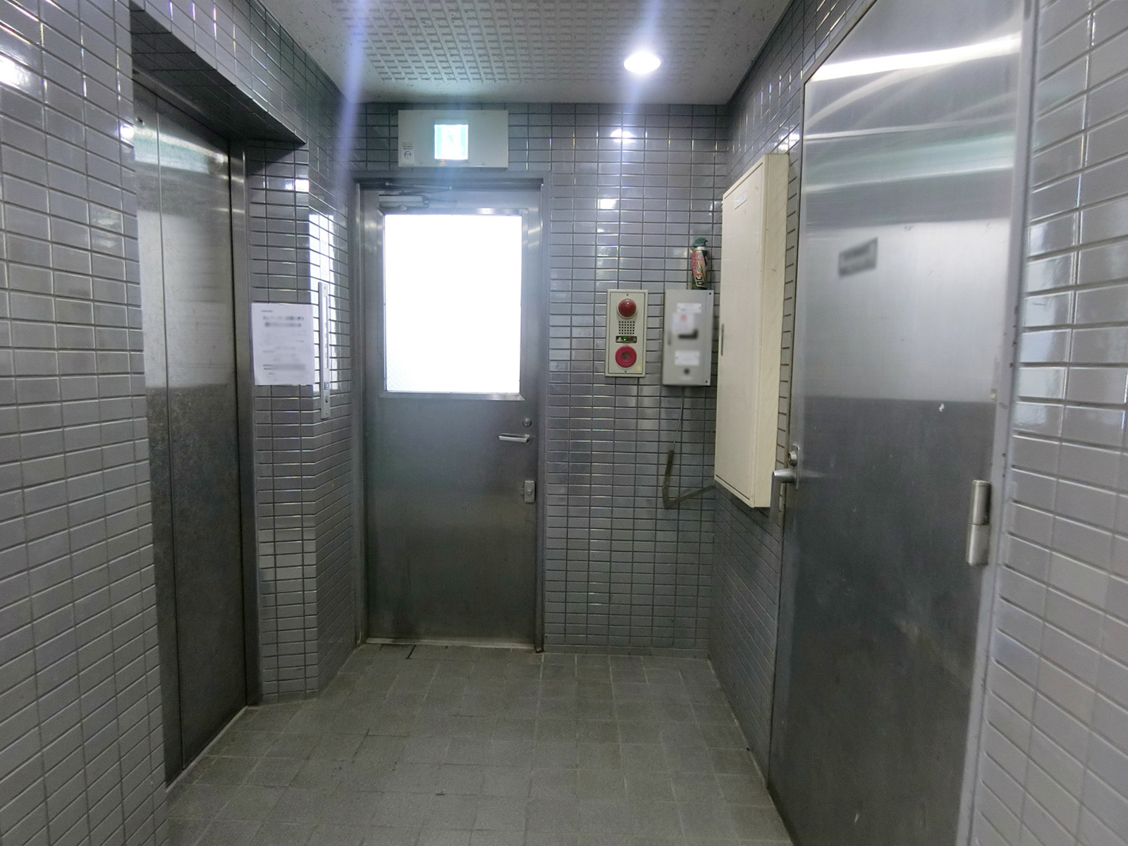 エレベーターホール