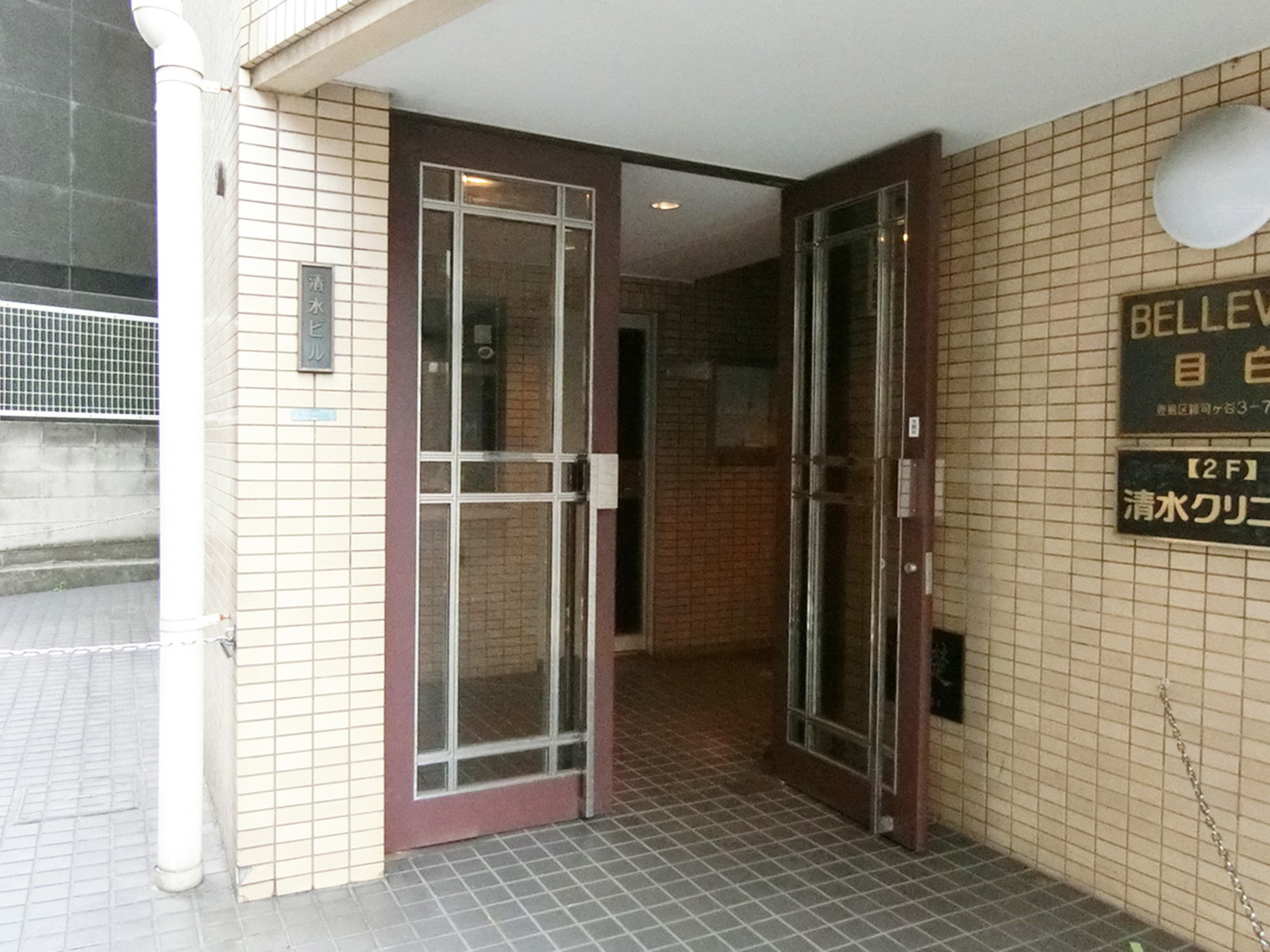 物件出入口