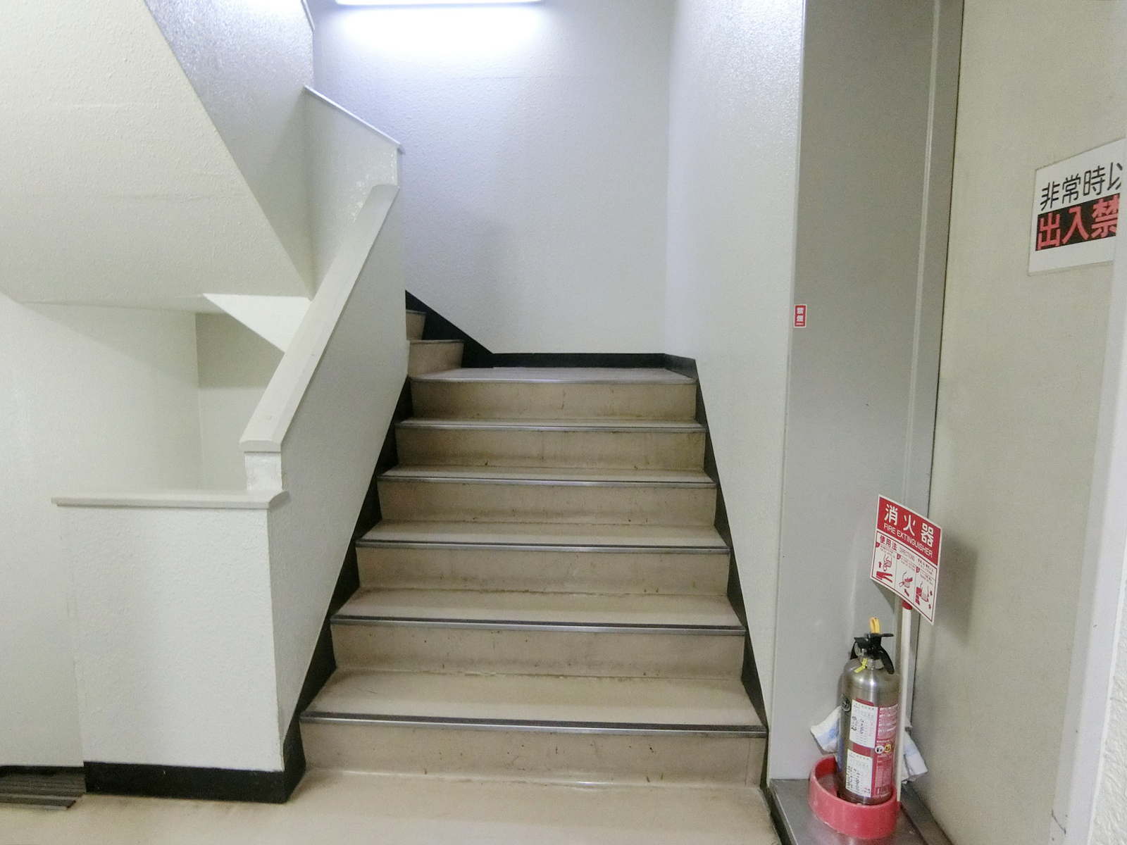 内階段
