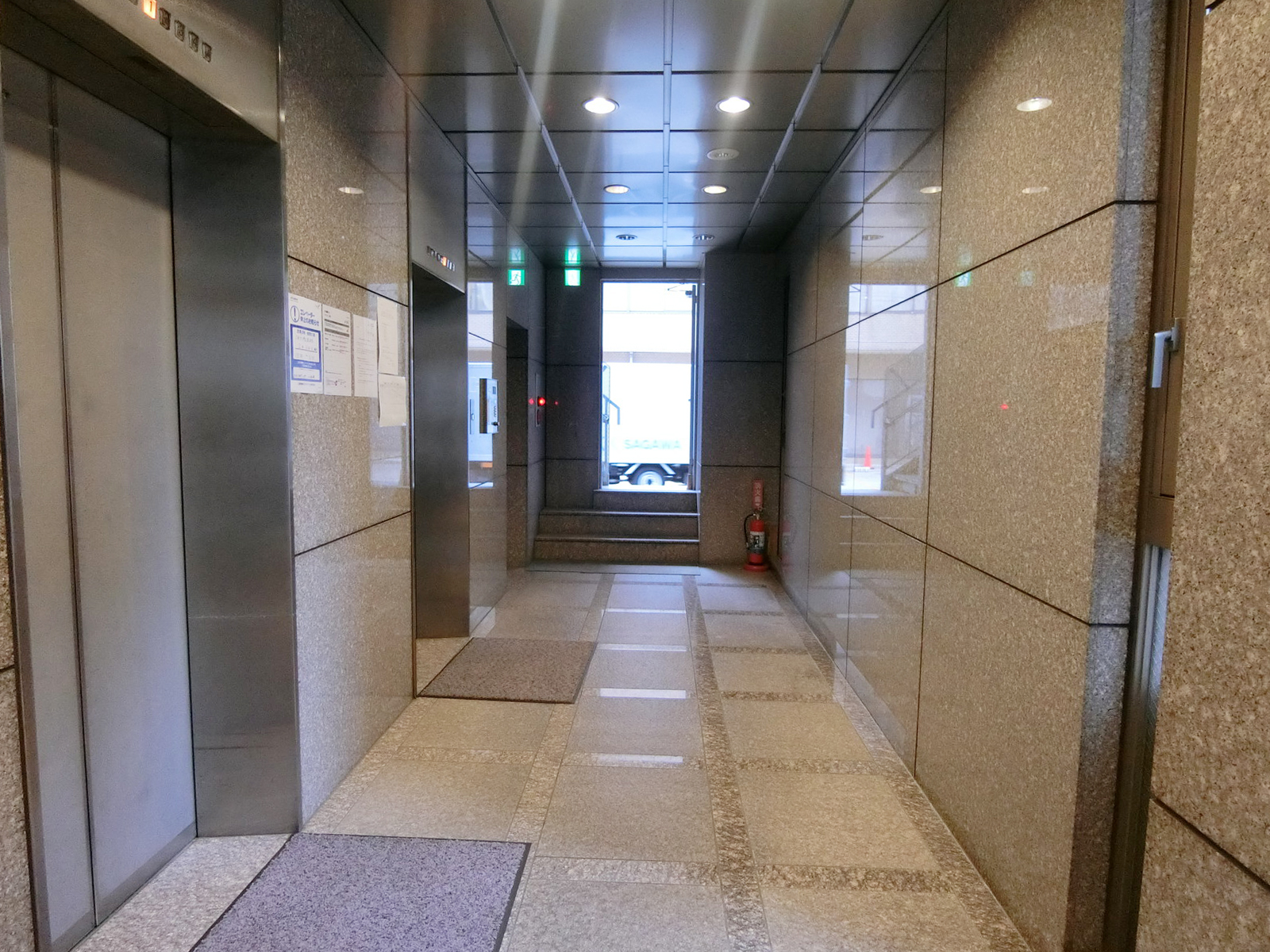 エレベーターホール