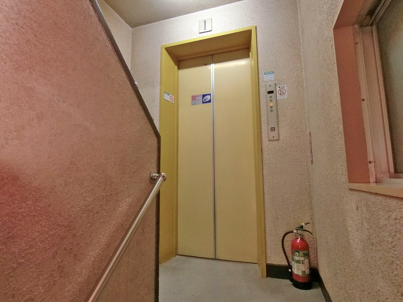 エレベーター