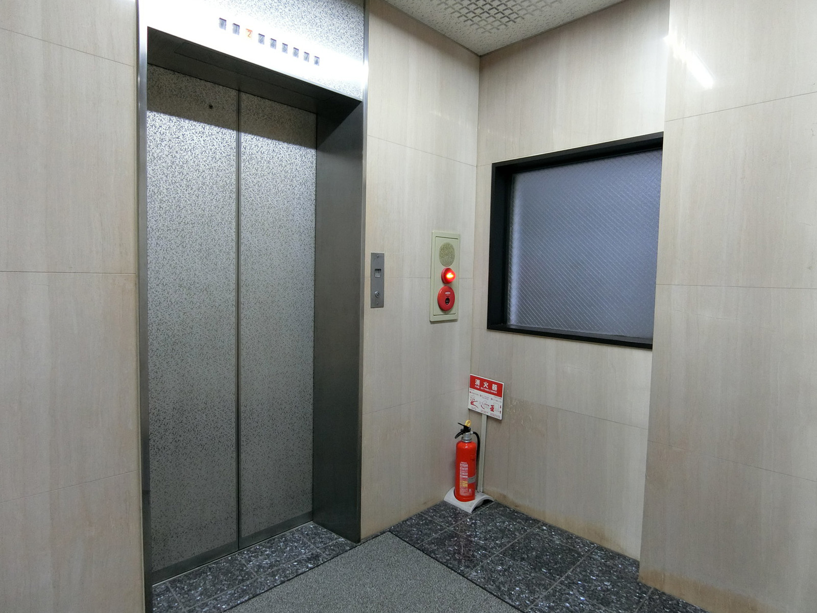 エレベーター