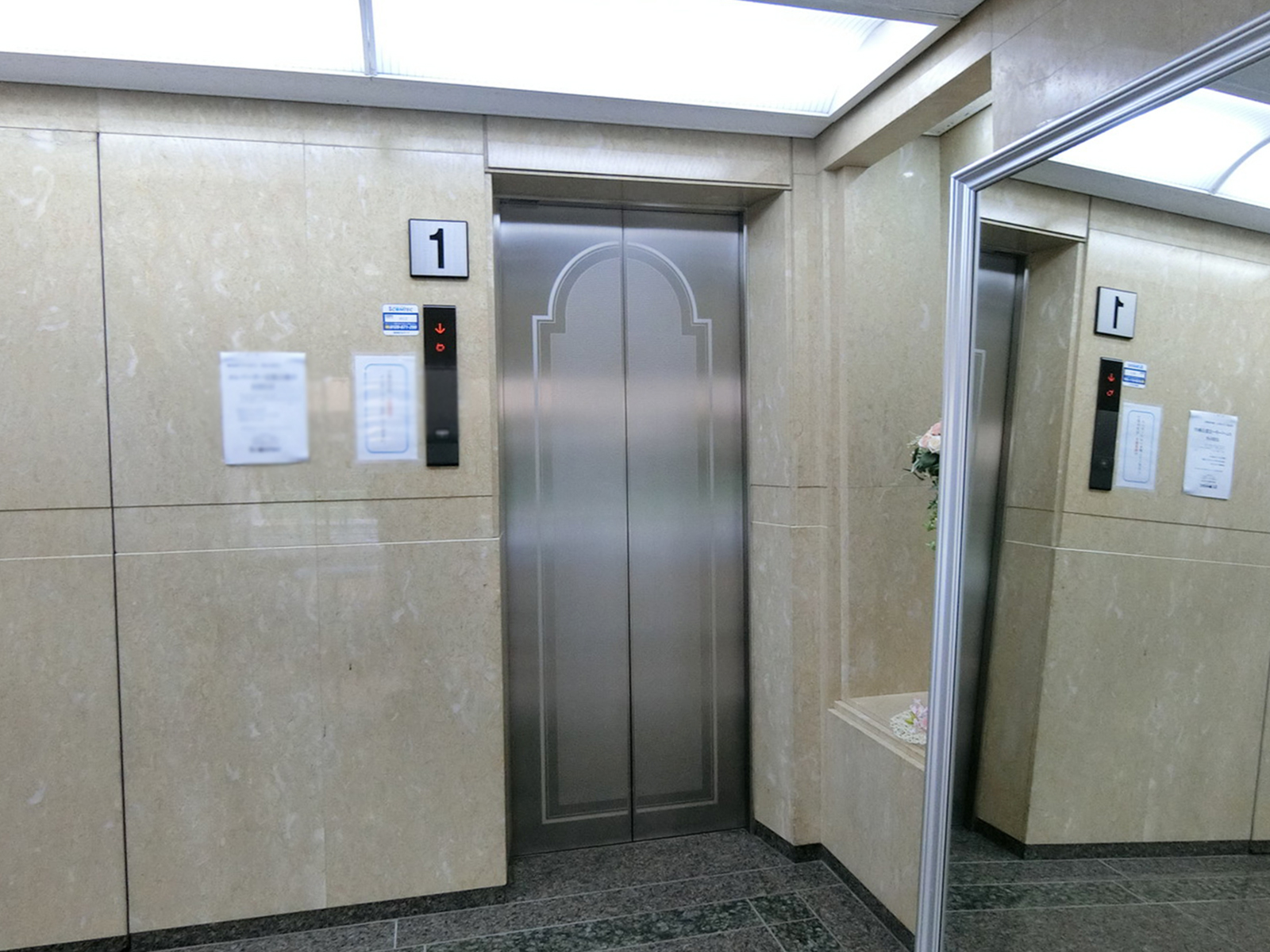 エレベーター
