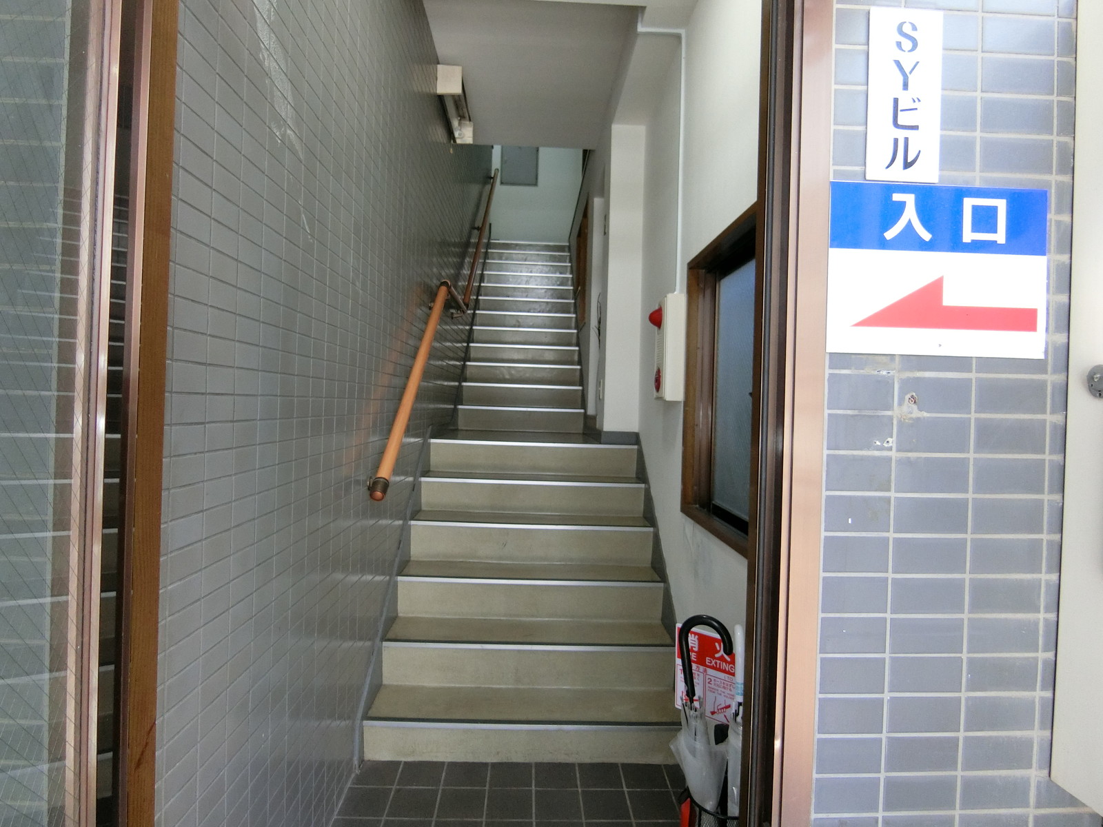 エントランス内部