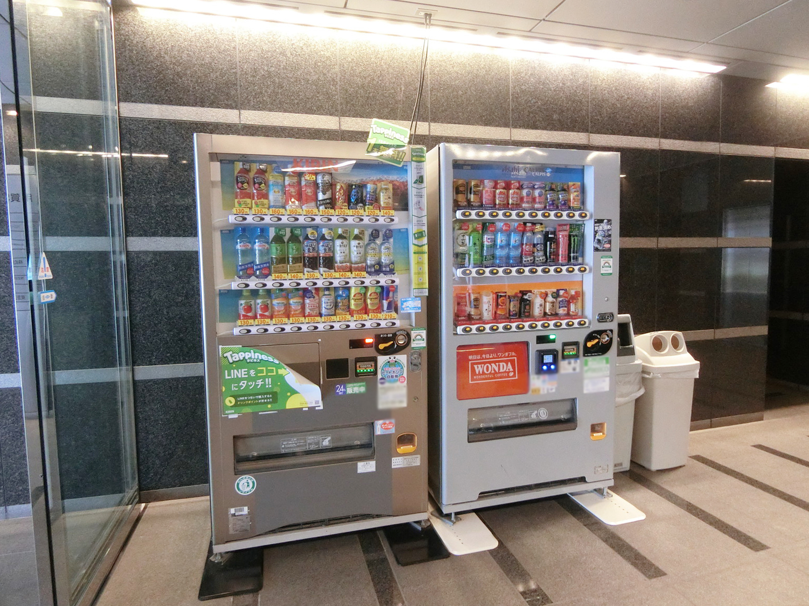 1階にある自動販売機