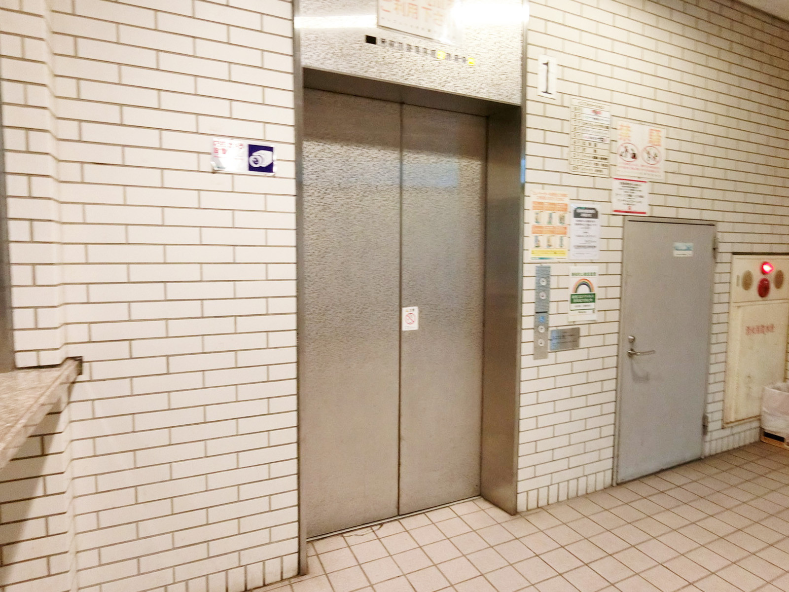 エレベーター