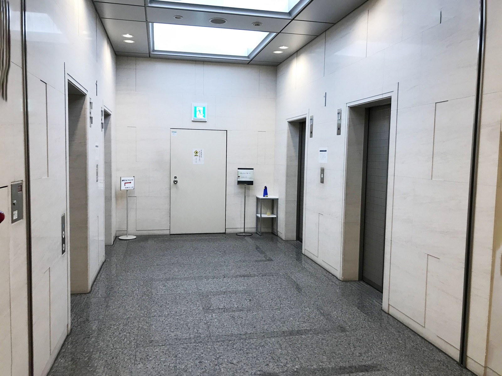 エレベーター