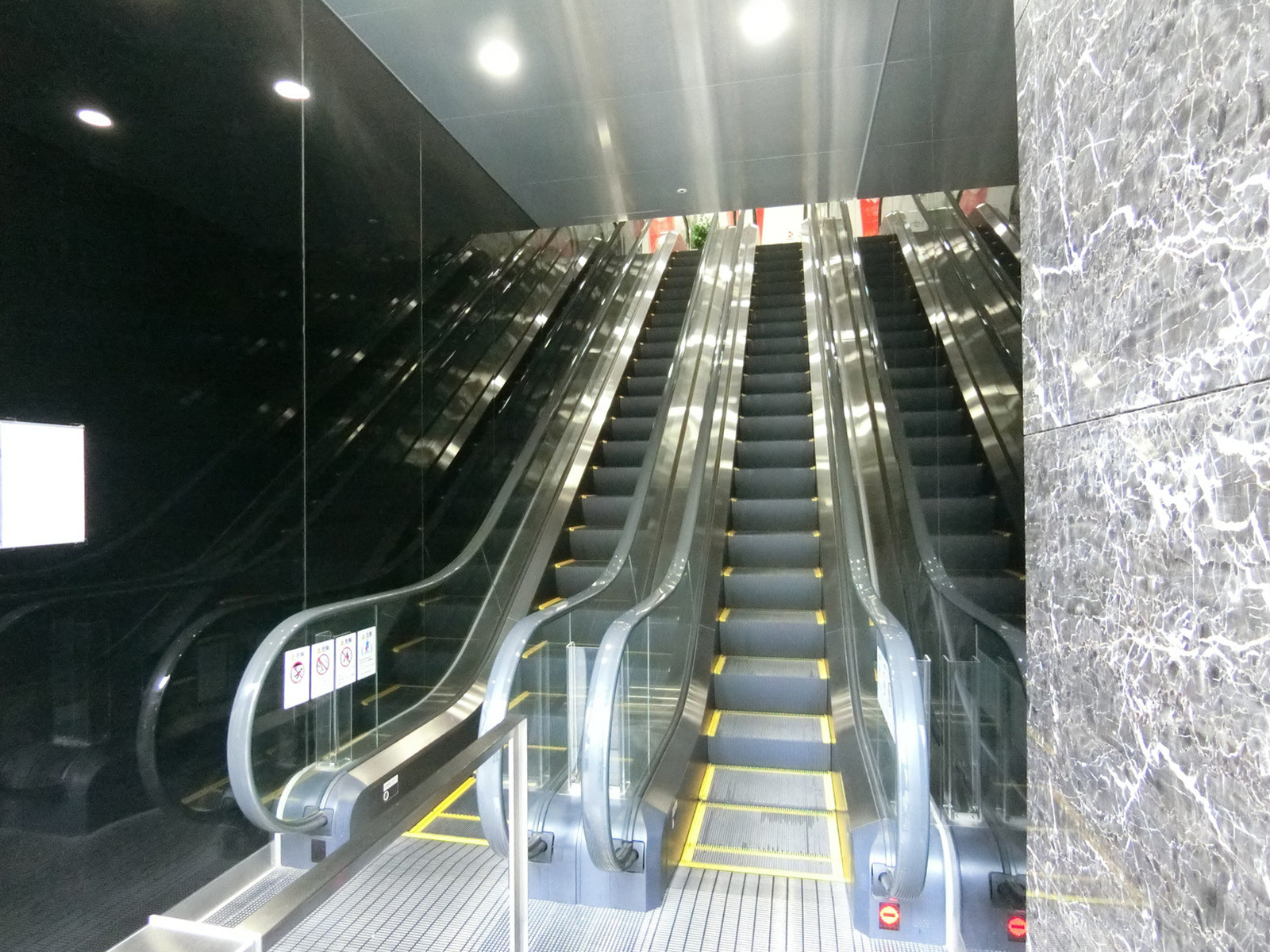 エスカレーター