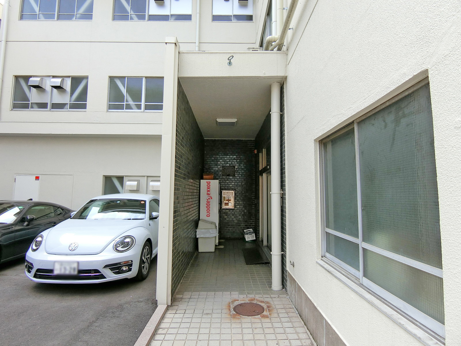 オフィス出入口