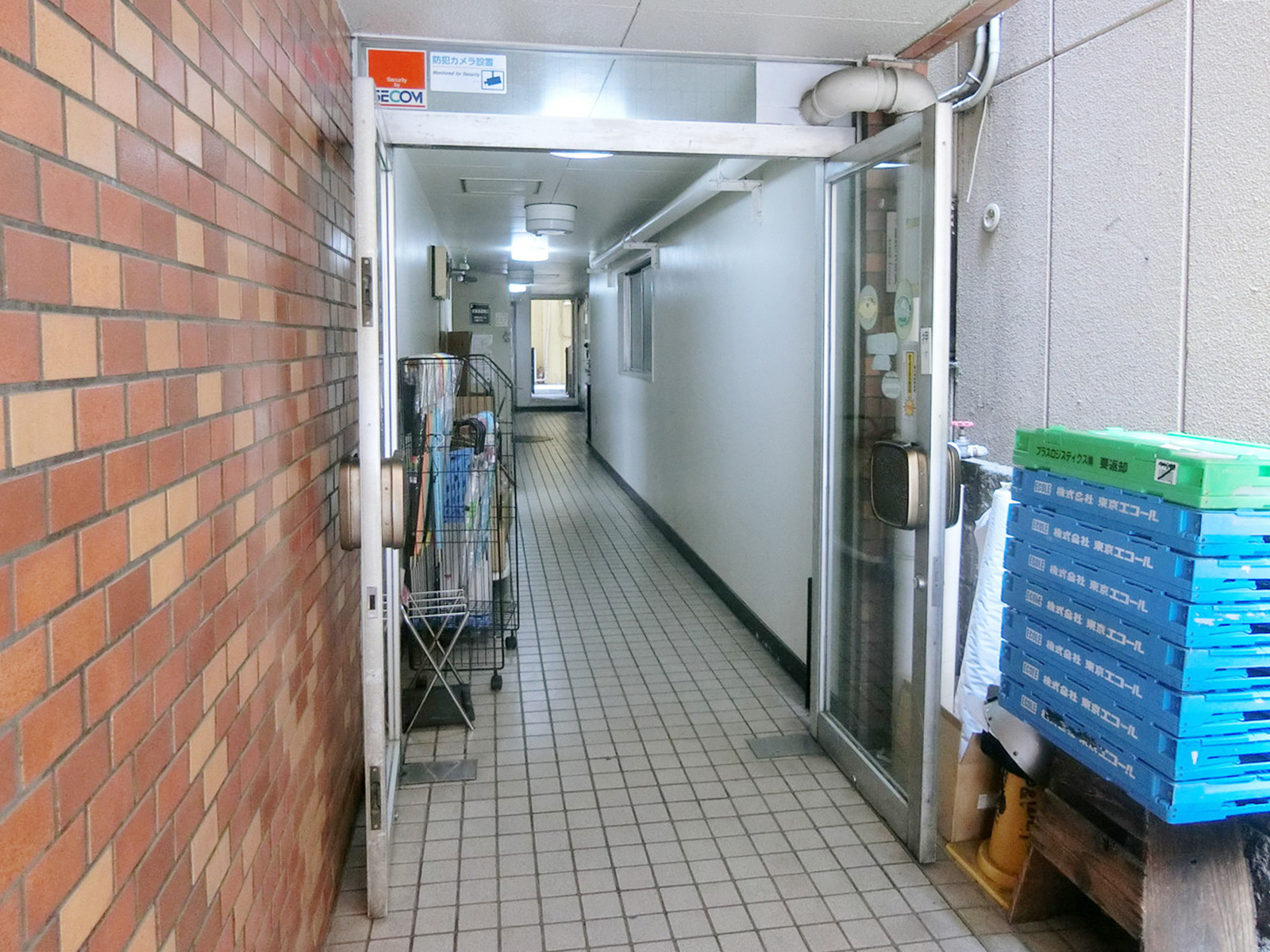 物件出入り口