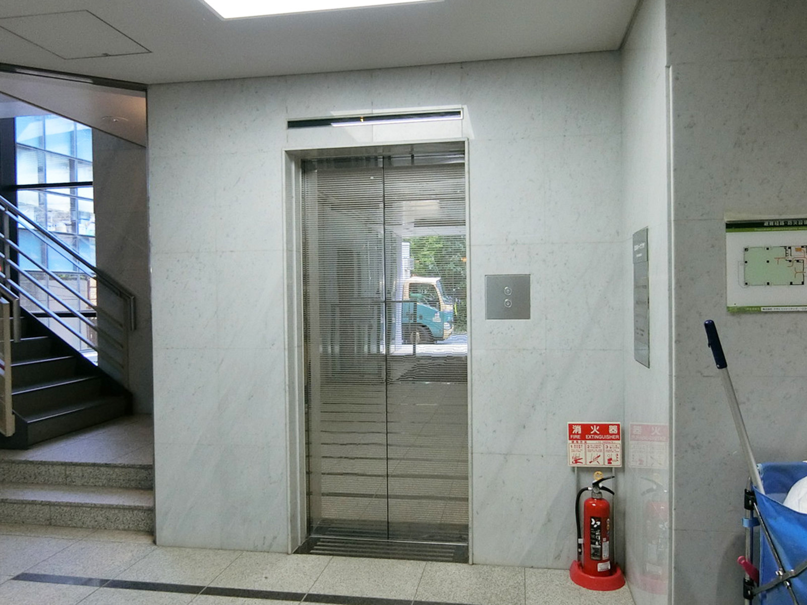 エレベーター