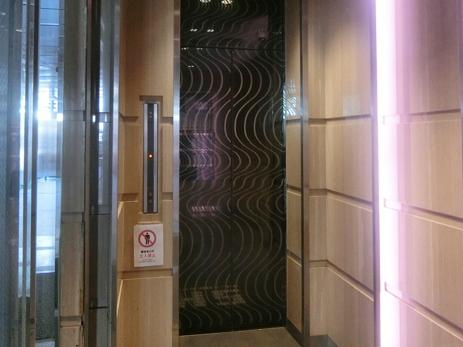 エレベーター