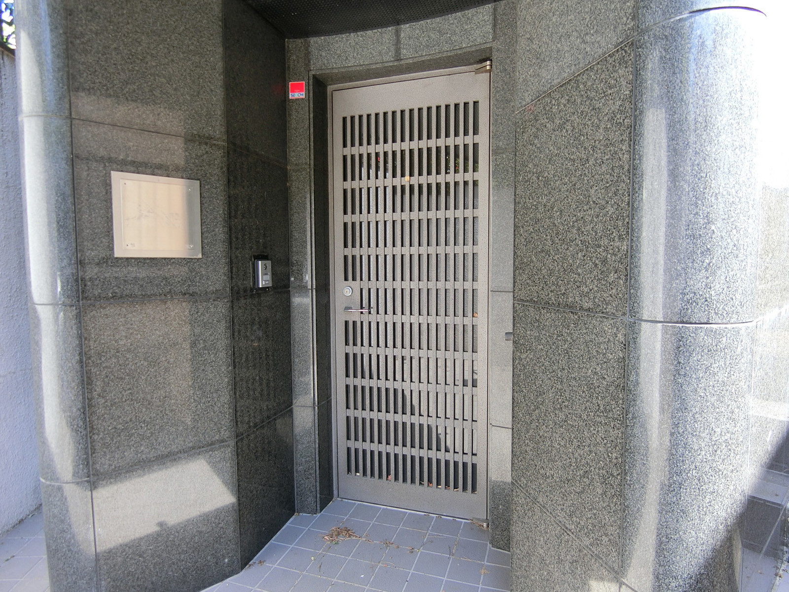 物件出入口