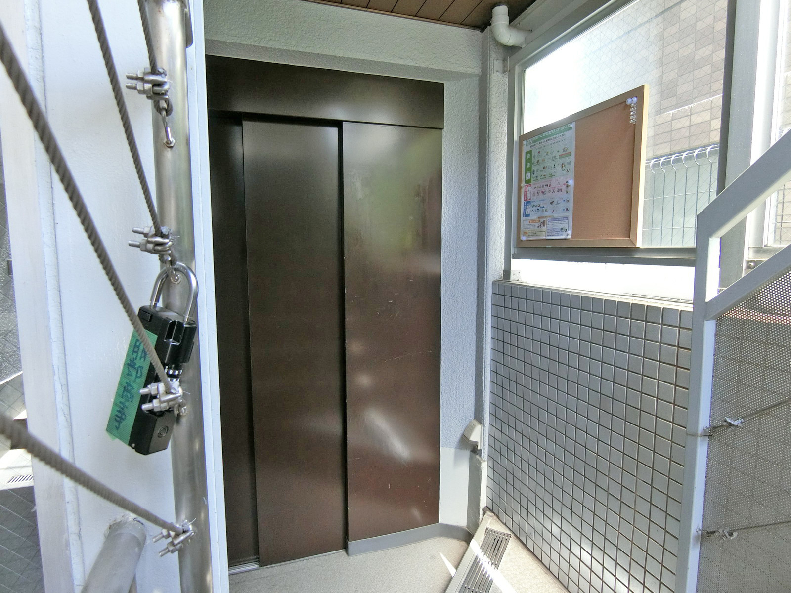 エレベーター(1基)