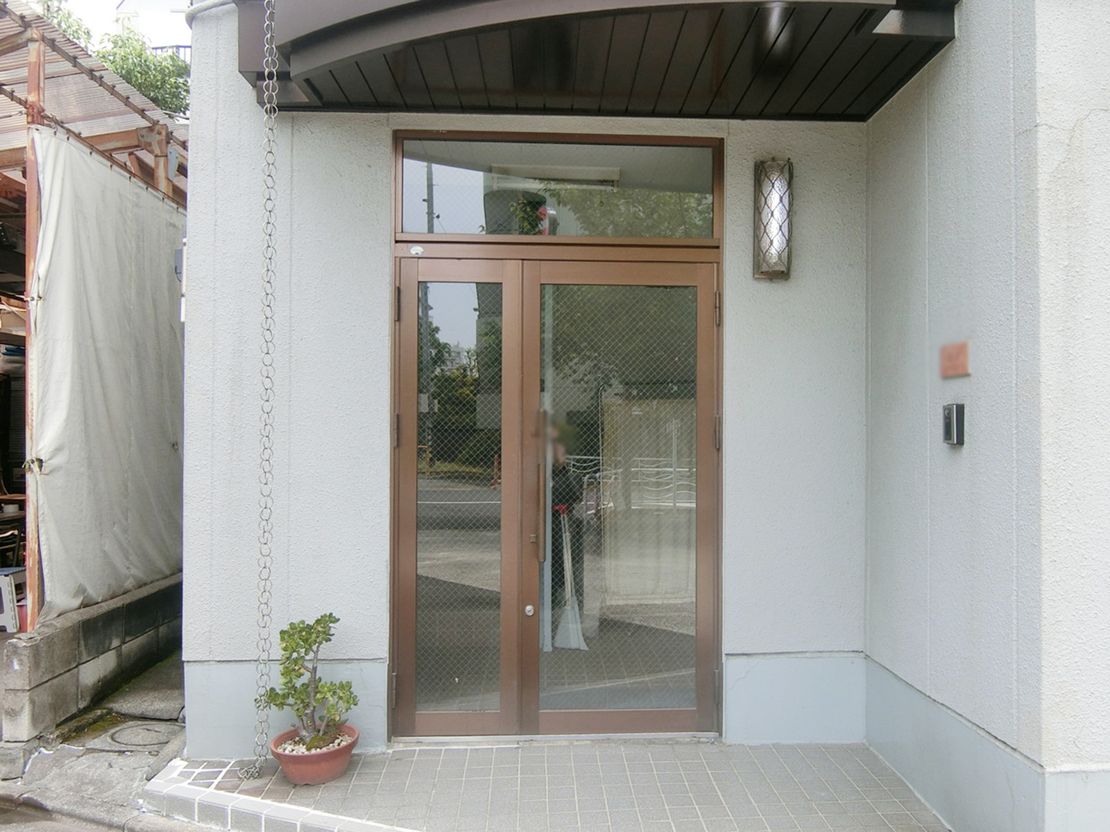 物件出入り口